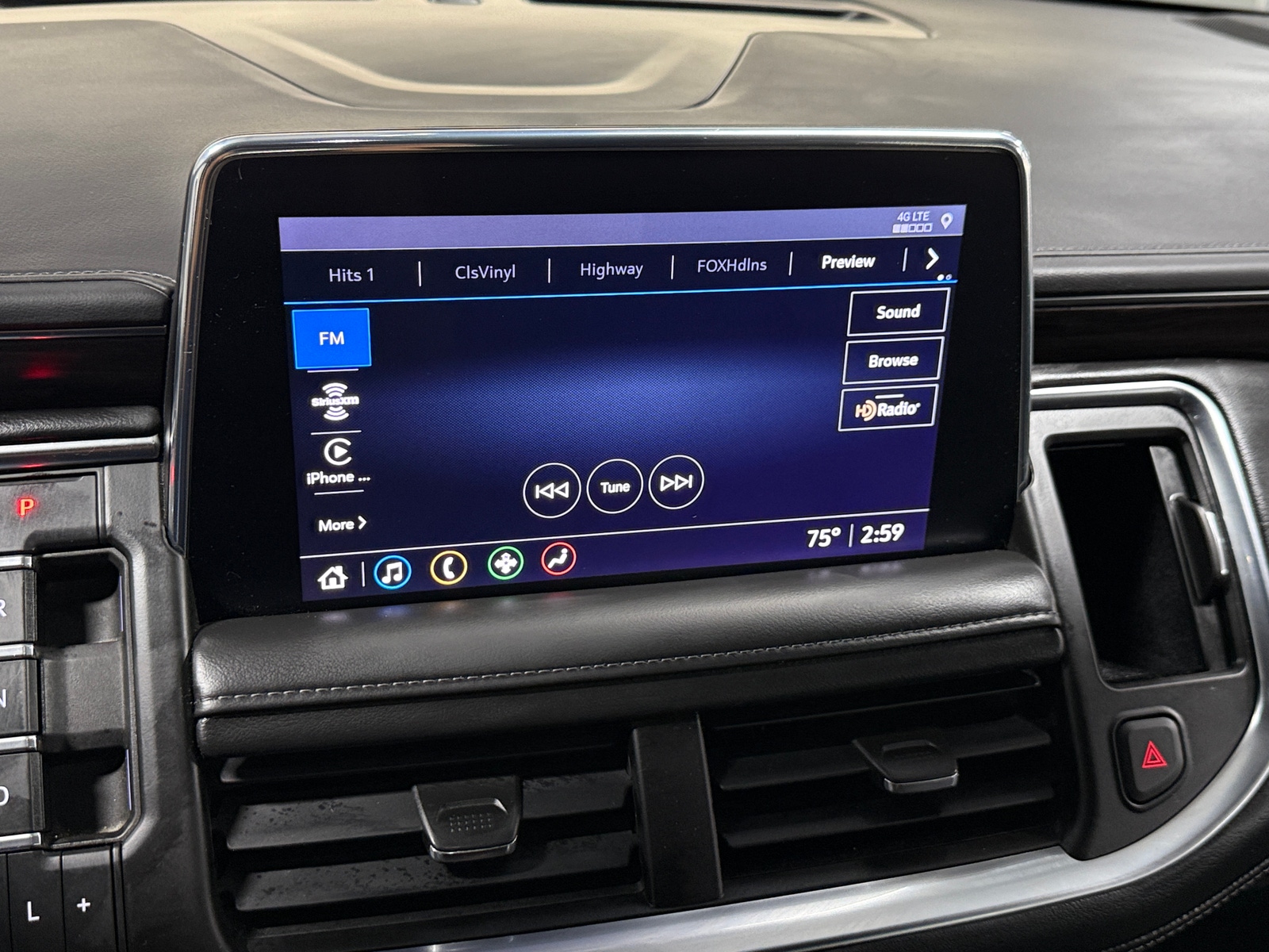 Thumbnail: 2021 Chevrolet Tahoe - 3