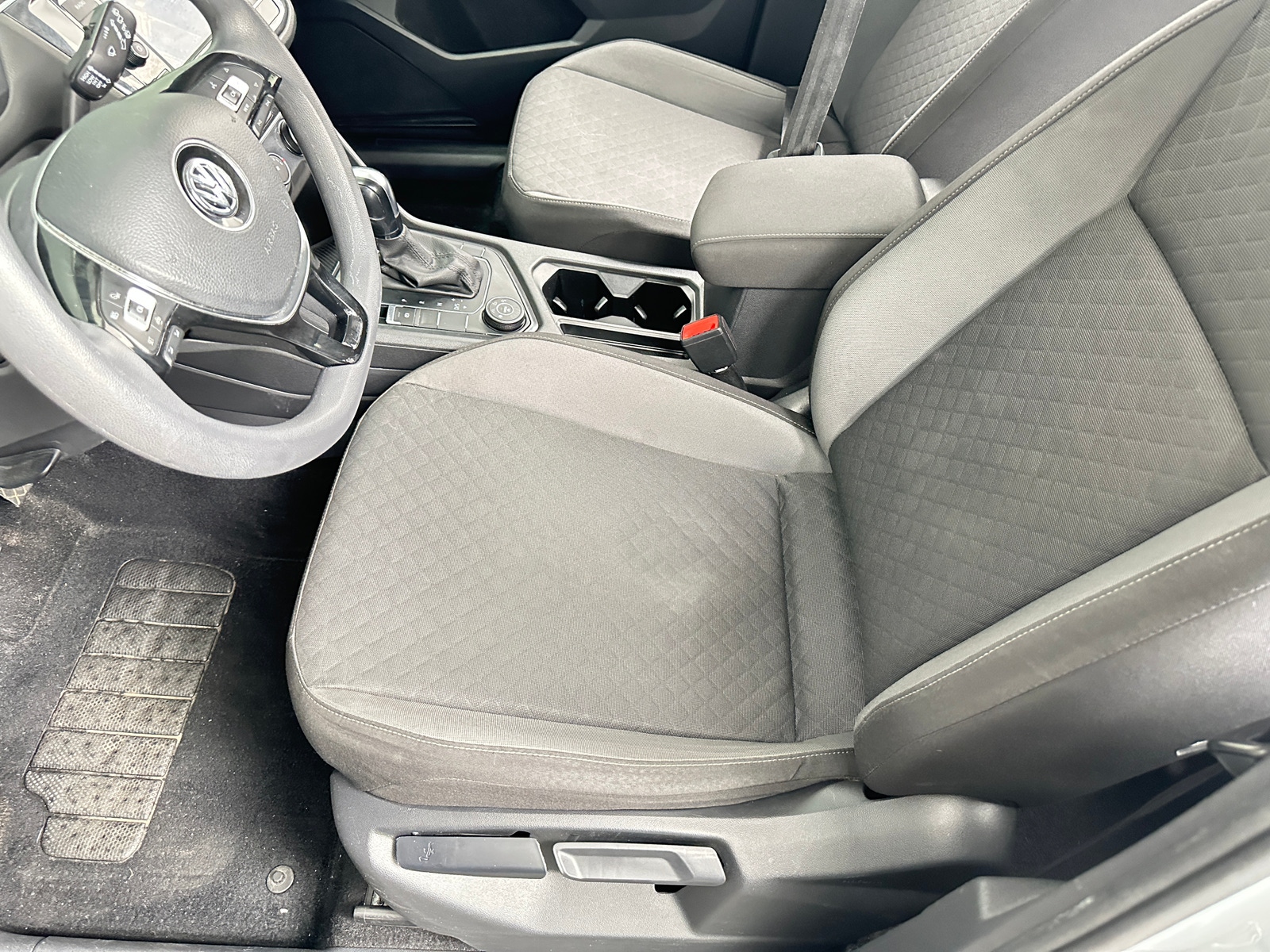 Thumbnail: 2019 Volkswagen Tiguan - 2