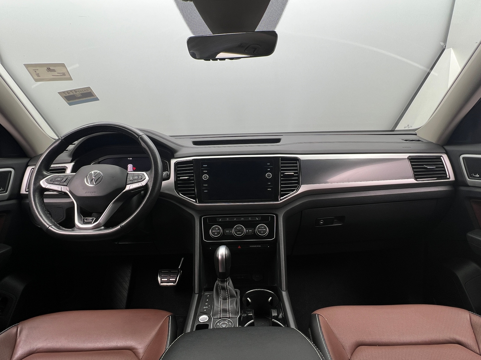 Thumbnail: 2022 Volkswagen Atlas - 2