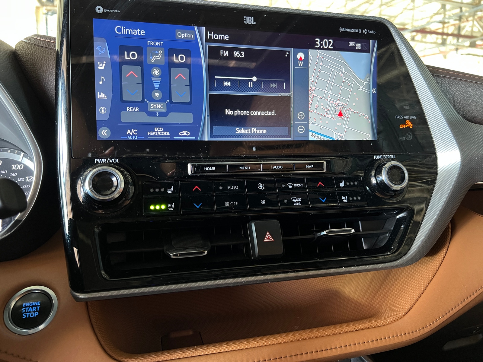 Thumbnail: 2021 Toyota Highlander - 3