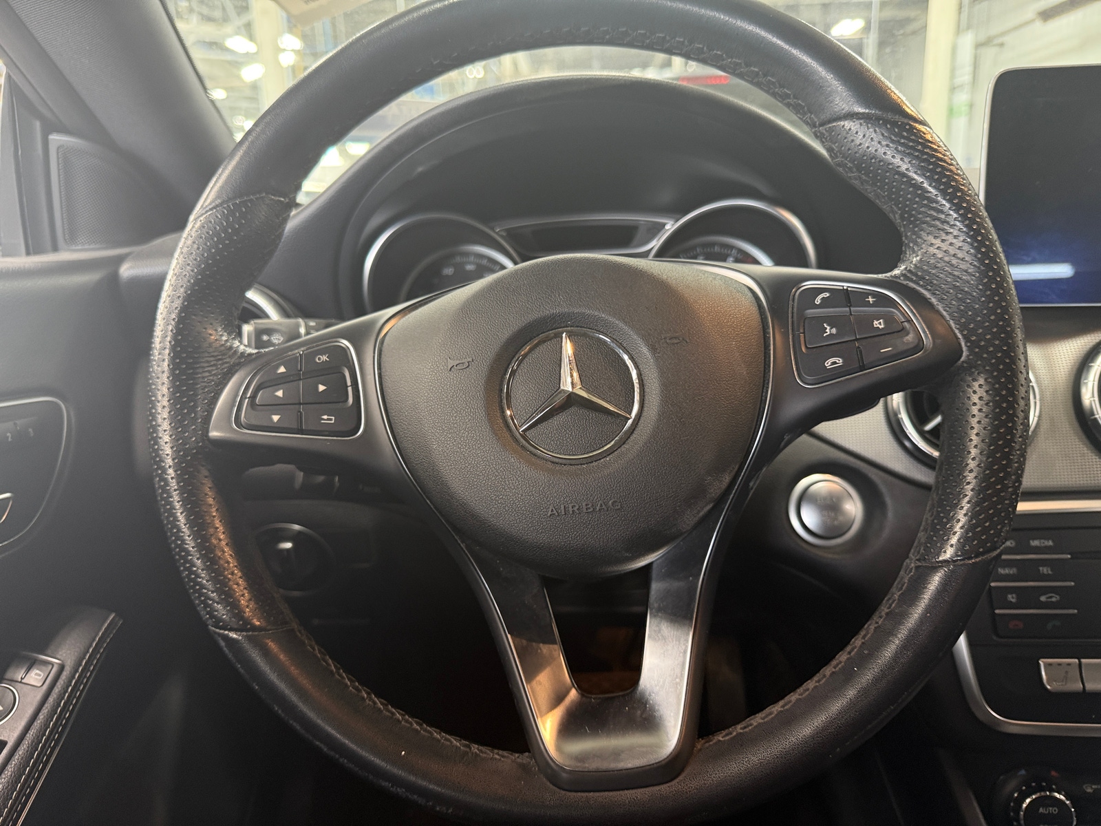 Thumbnail: 2019 Mercedes-Benz CLA - 3
