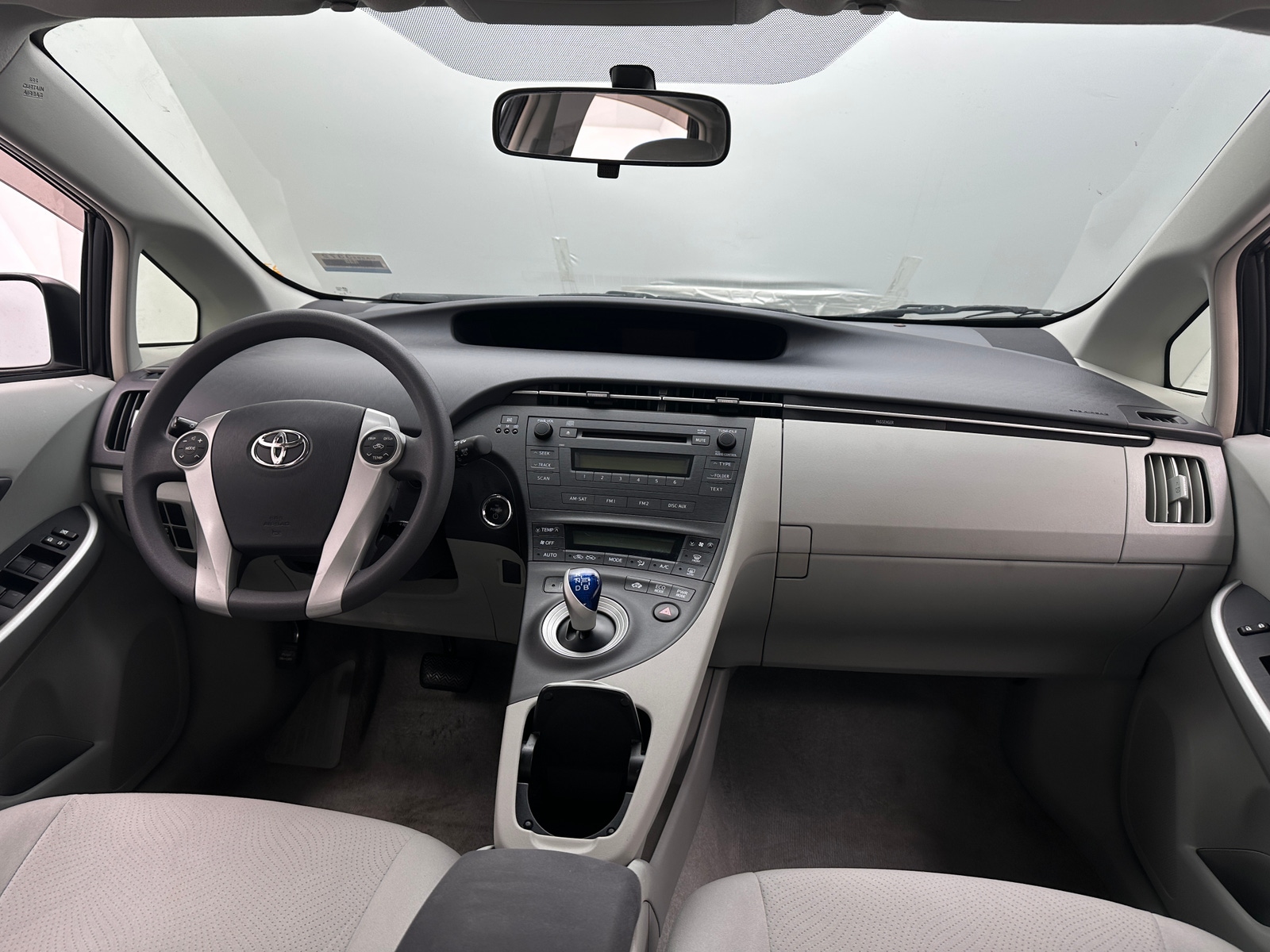 Thumbnail: 2011 Toyota Prius - 3
