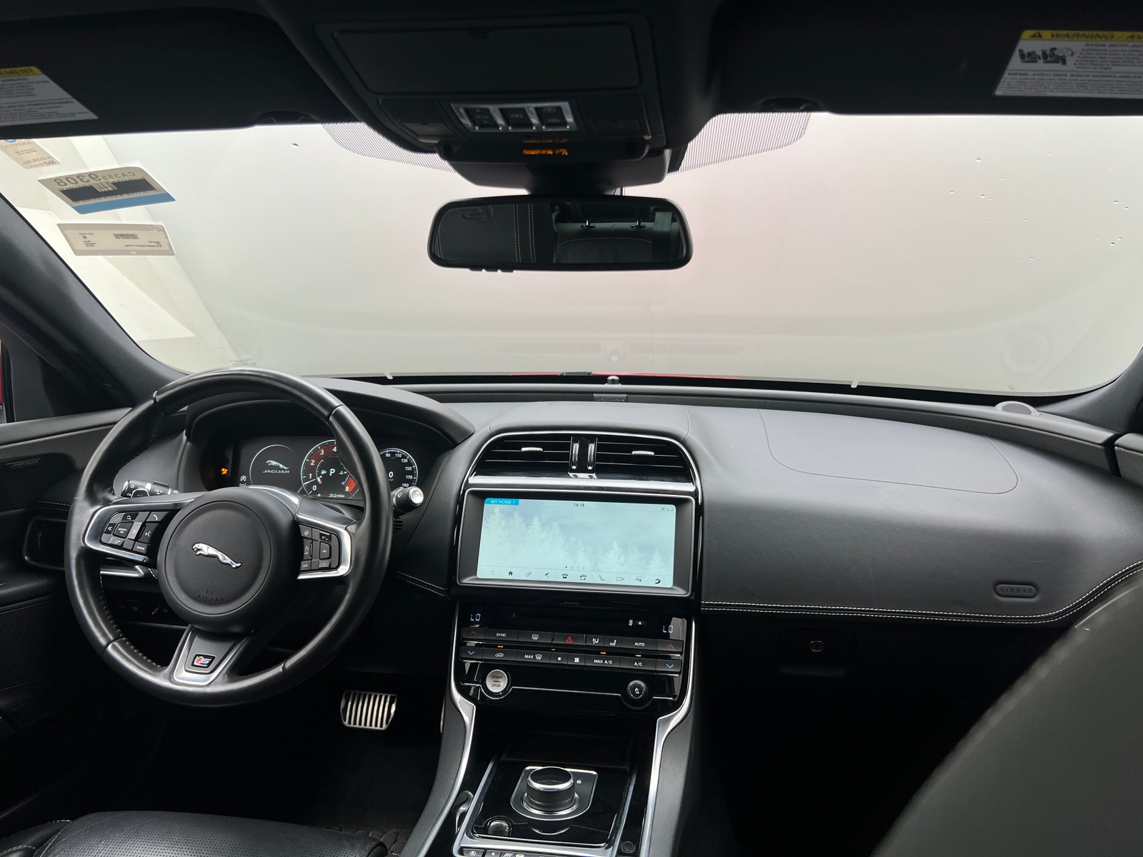 Thumbnail: 2018 Jaguar XE - 2