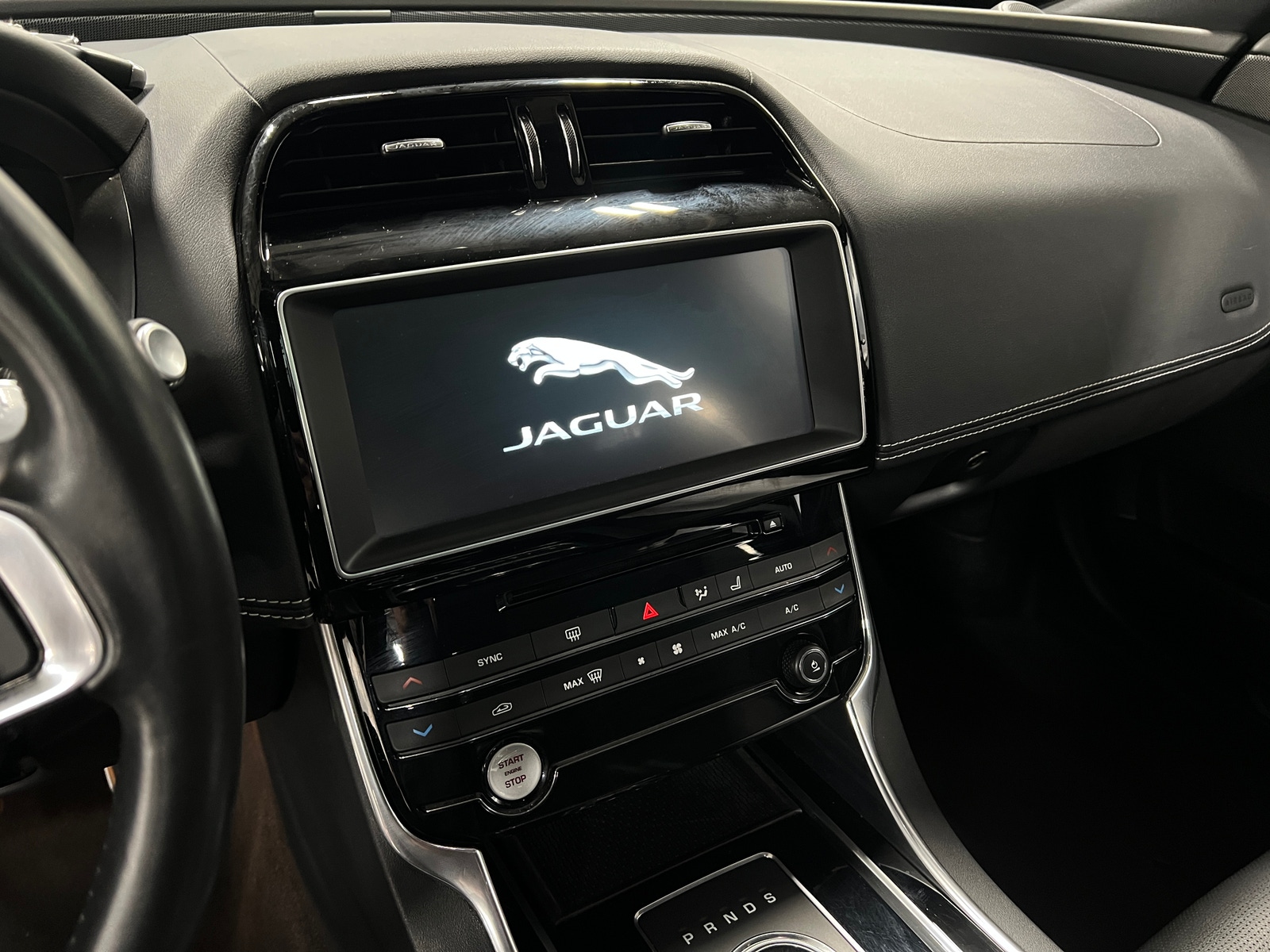 Thumbnail: 2018 Jaguar XE - 3