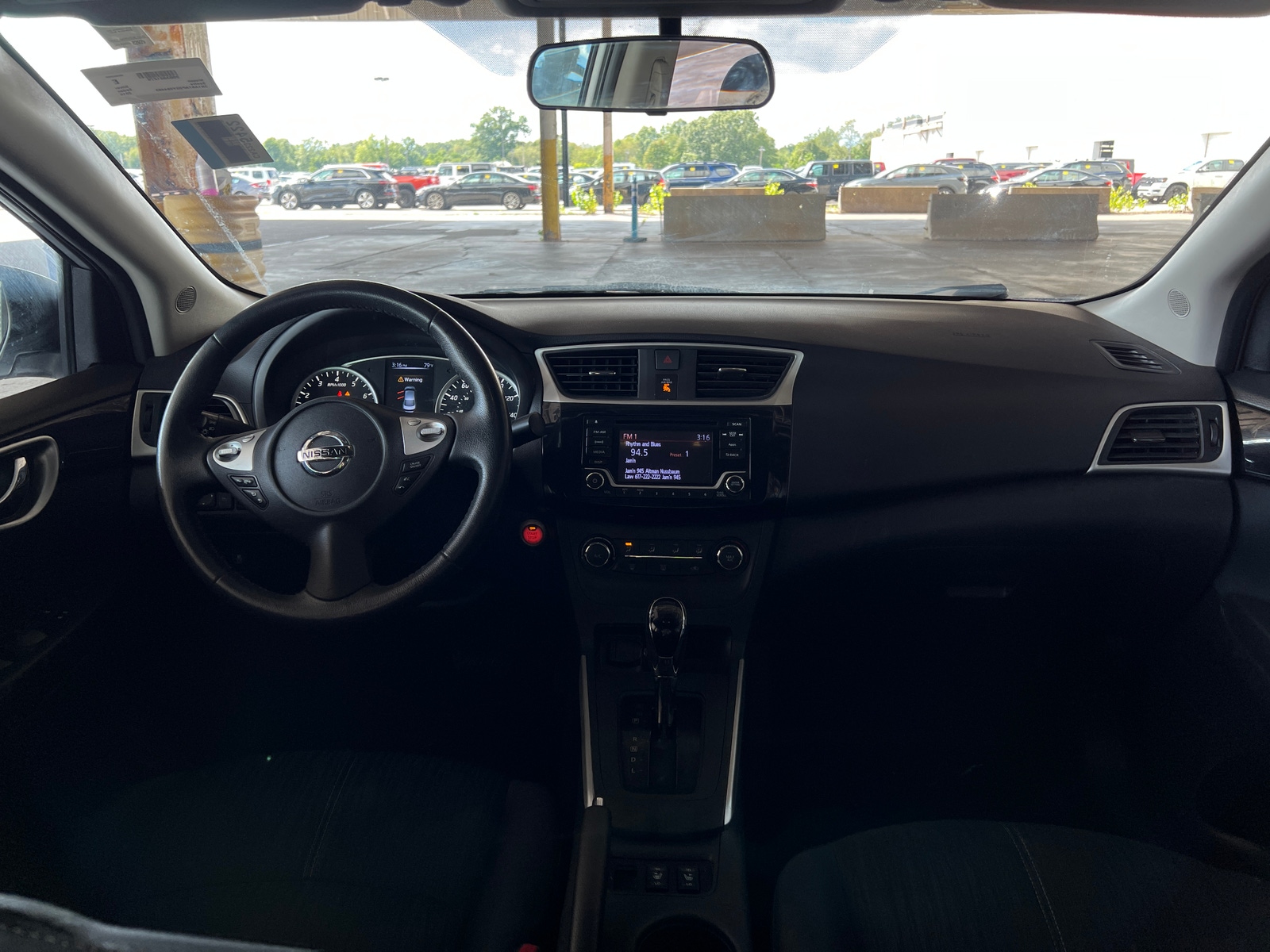Thumbnail: 2016 Nissan Sentra - 3