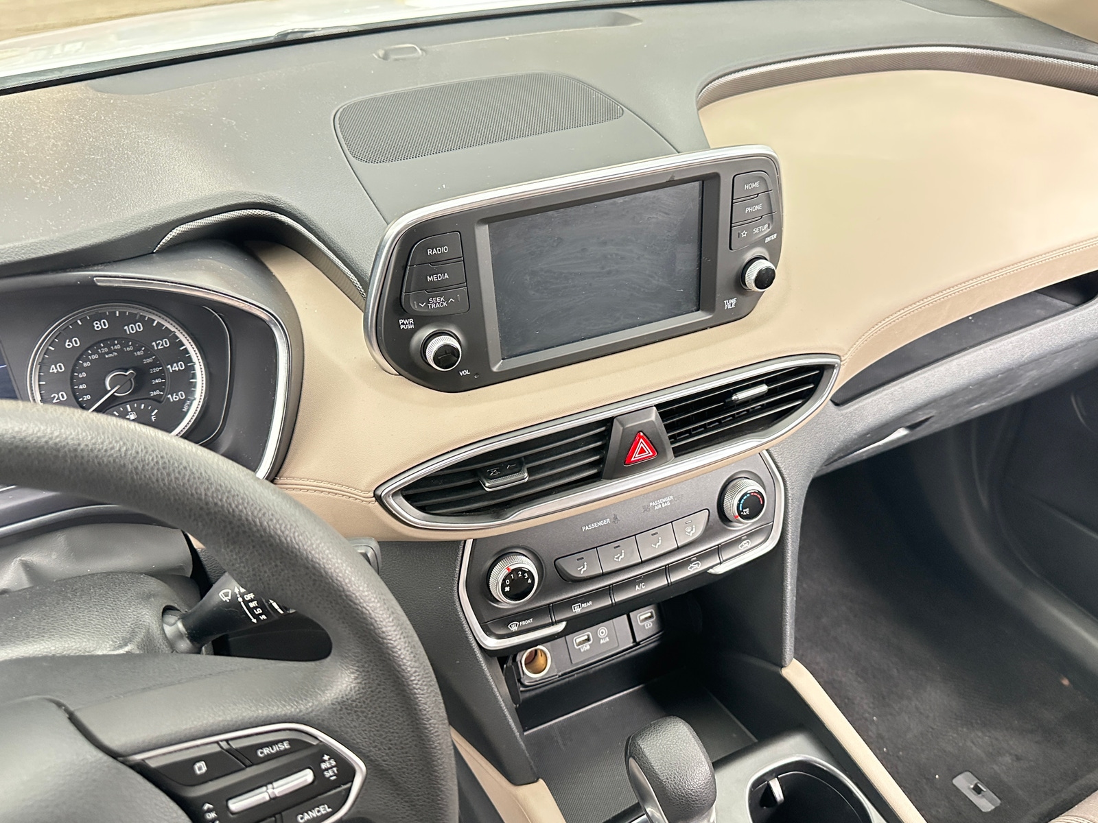 Thumbnail: 2019 Hyundai Santa Fe - 3