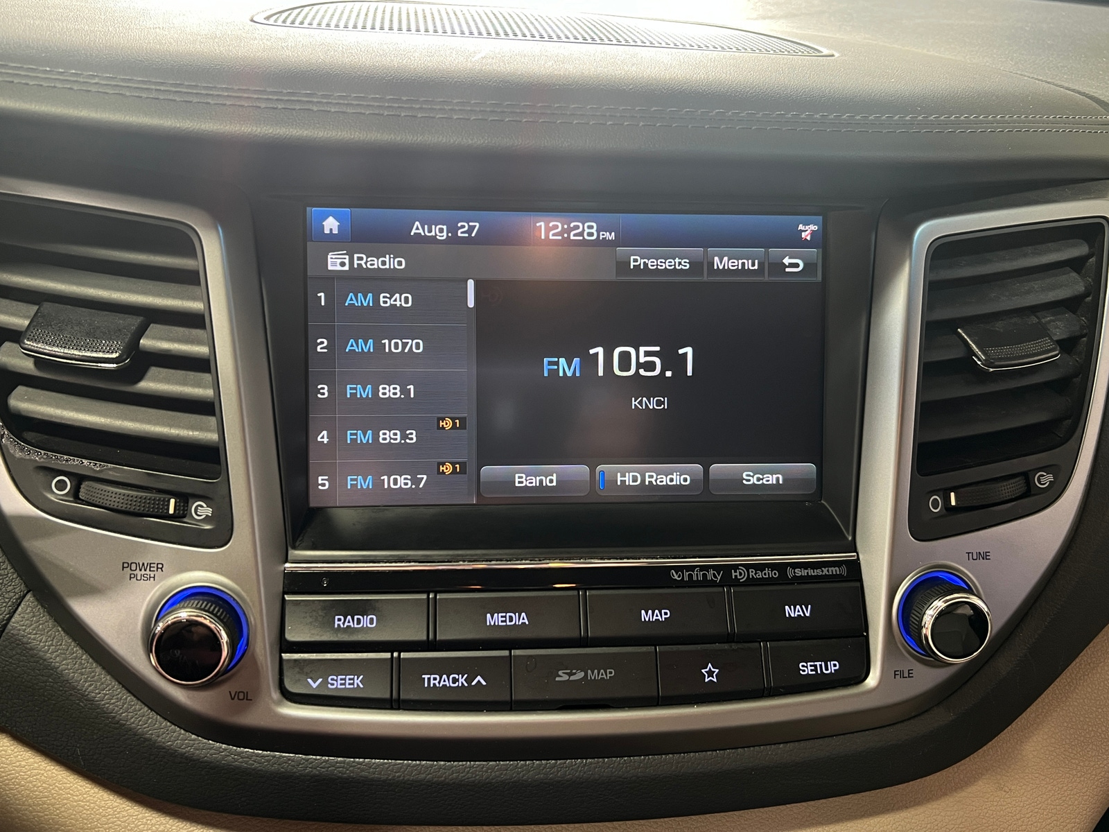 Thumbnail: 2018 Hyundai Tucson - 3