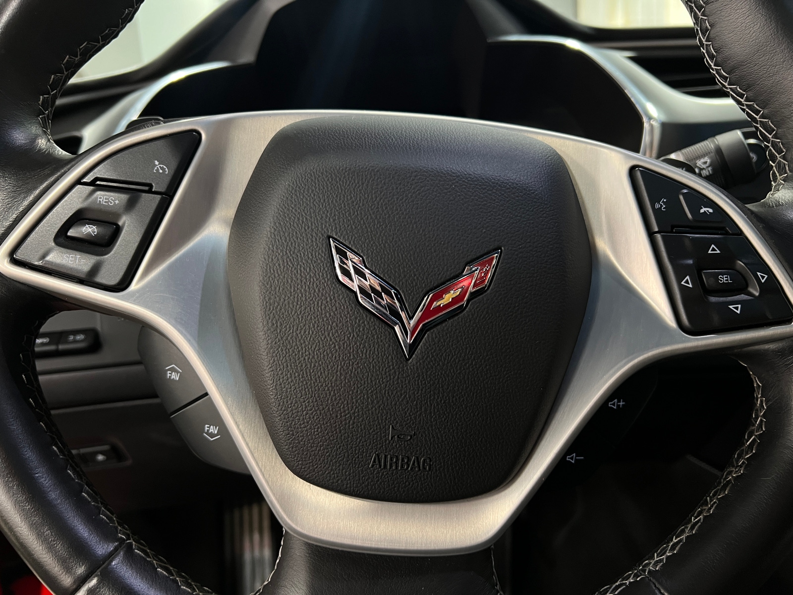 Thumbnail: 2015 Chevrolet Corvette - 3