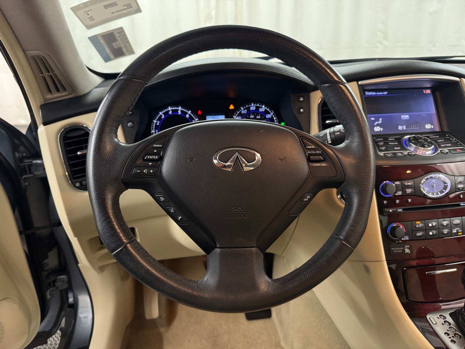 Thumbnail: 2016 INFINITI QX50 - 4