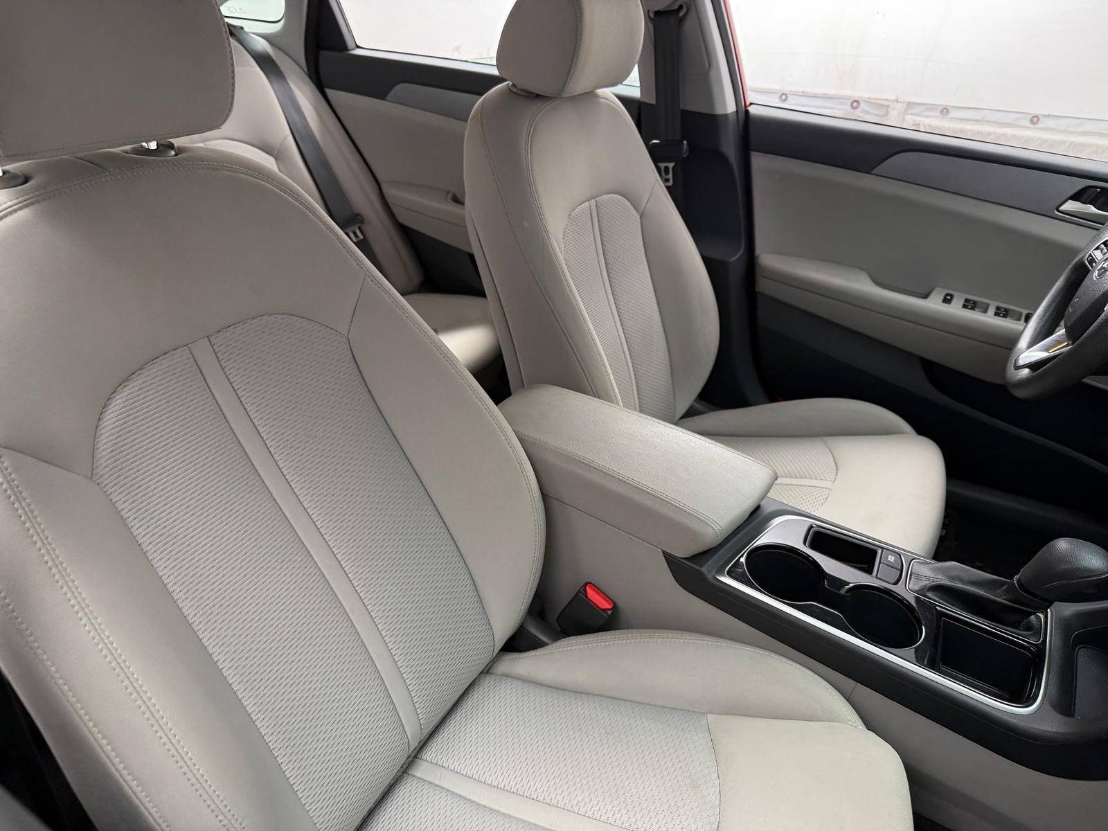 Thumbnail: 2019 Hyundai Sonata - 2