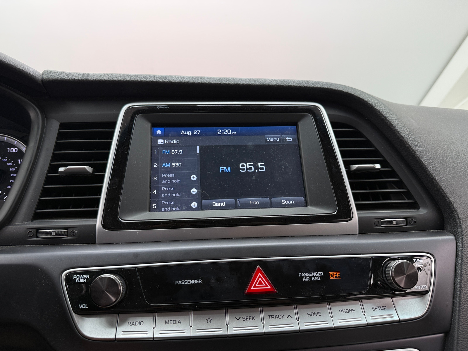 Thumbnail: 2019 Hyundai Sonata - 4