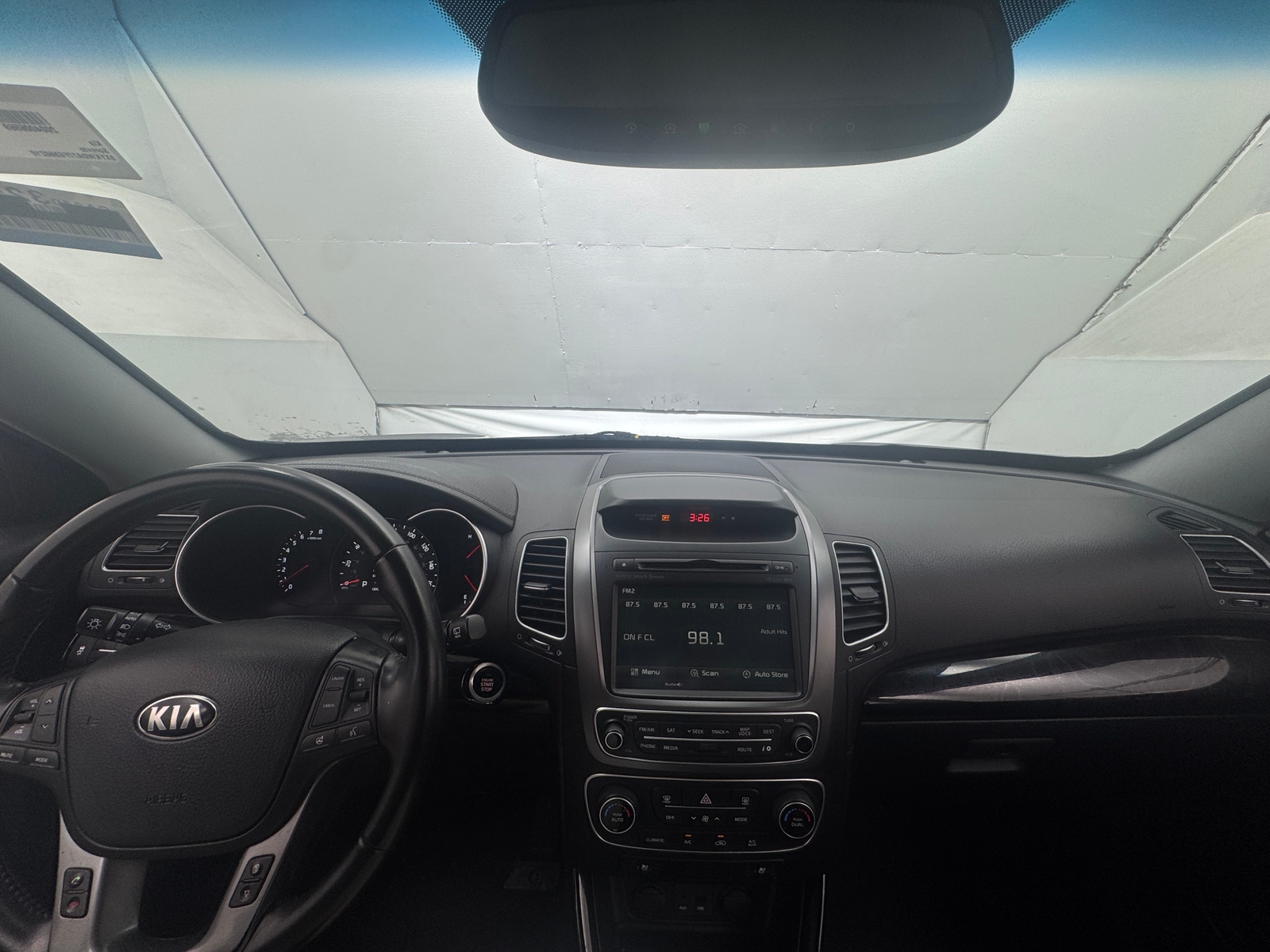 Thumbnail: 2015 Kia Sorento - 2