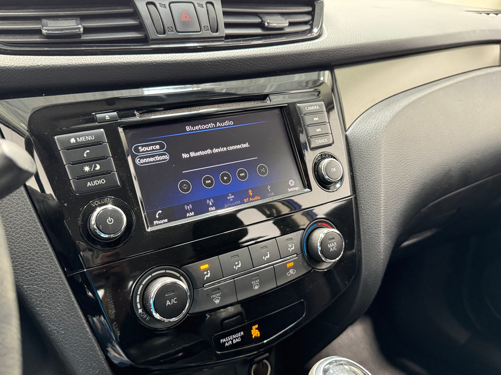 Thumbnail: 2019 Nissan Rogue Sport - 4