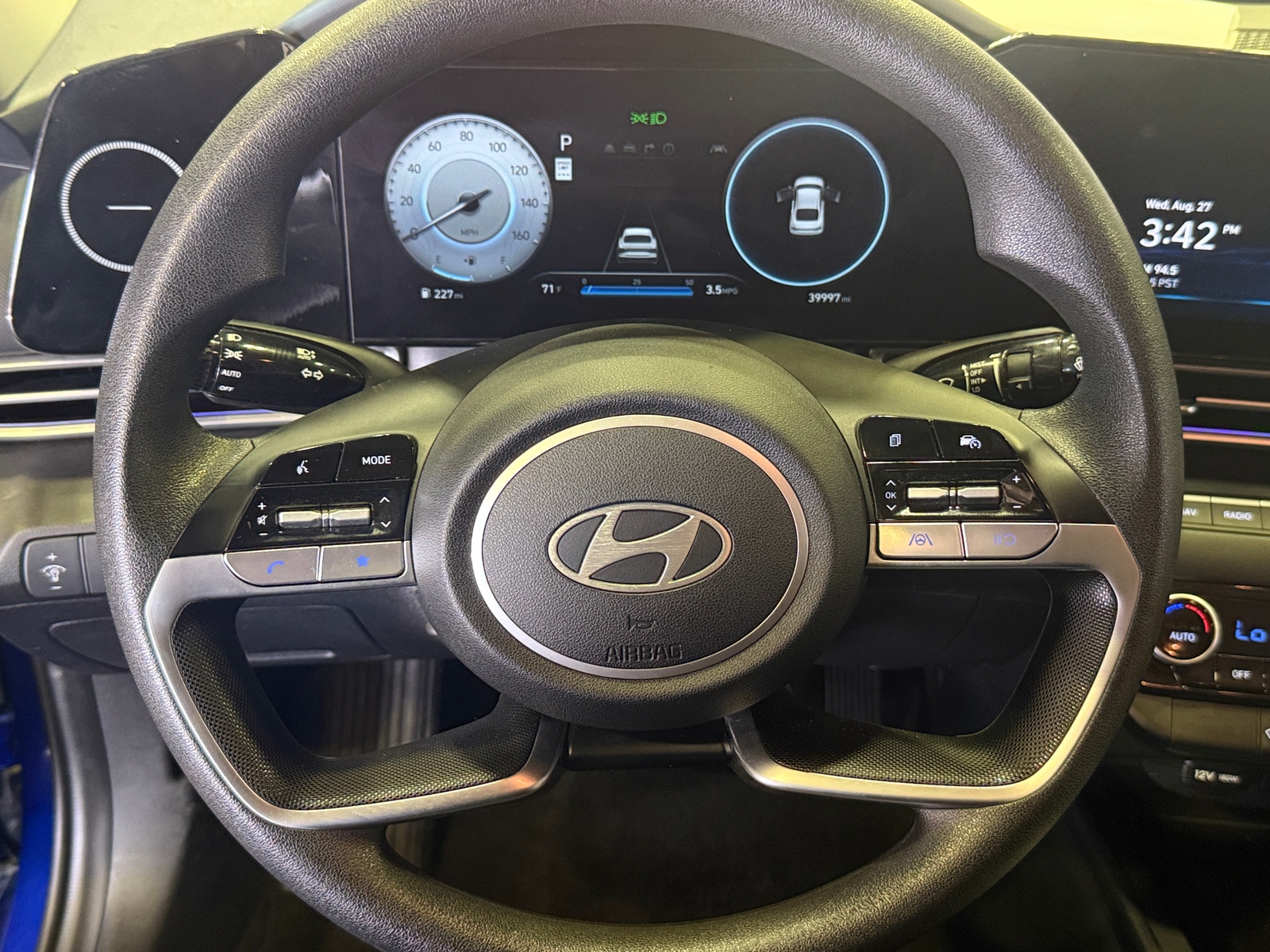 Thumbnail: 2024 Hyundai Elantra - 5