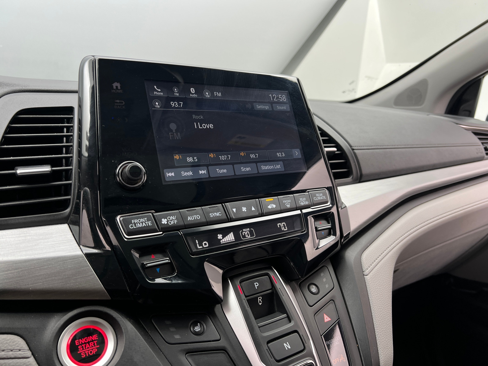 Thumbnail: 2019 Honda Odyssey - 3