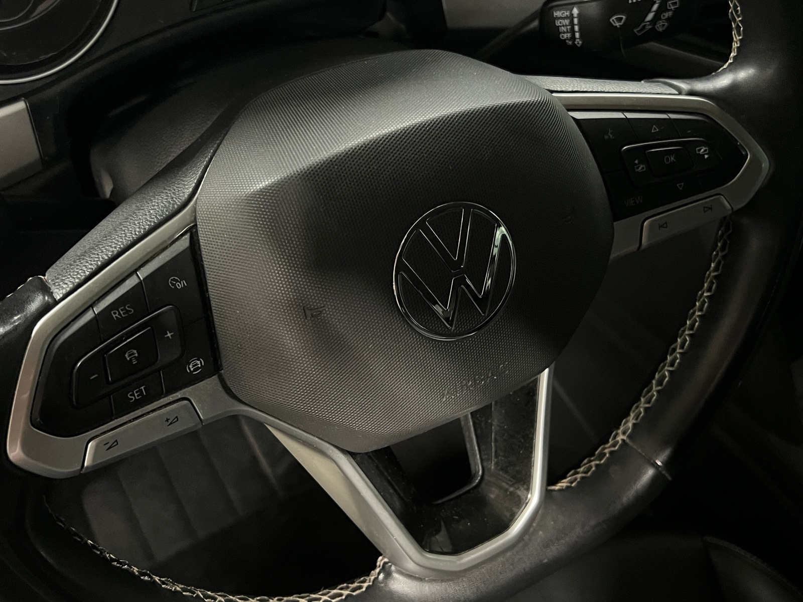 Thumbnail: 2021 Volkswagen Atlas - 4