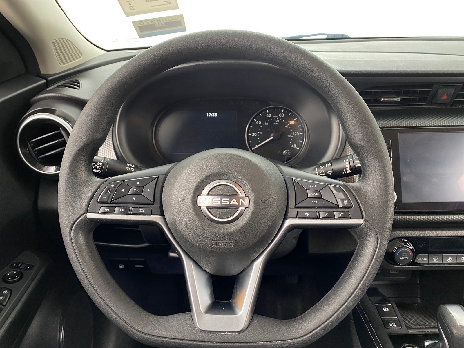 Thumbnail: 2022 Nissan Kicks - 5