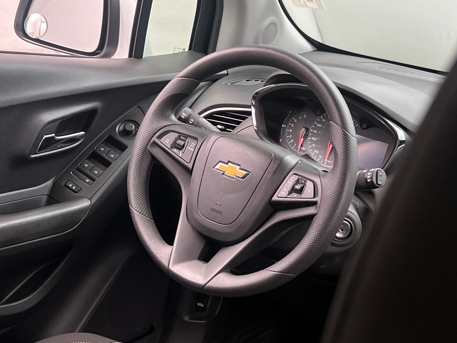 Thumbnail: 2020 Chevrolet Trax - 5