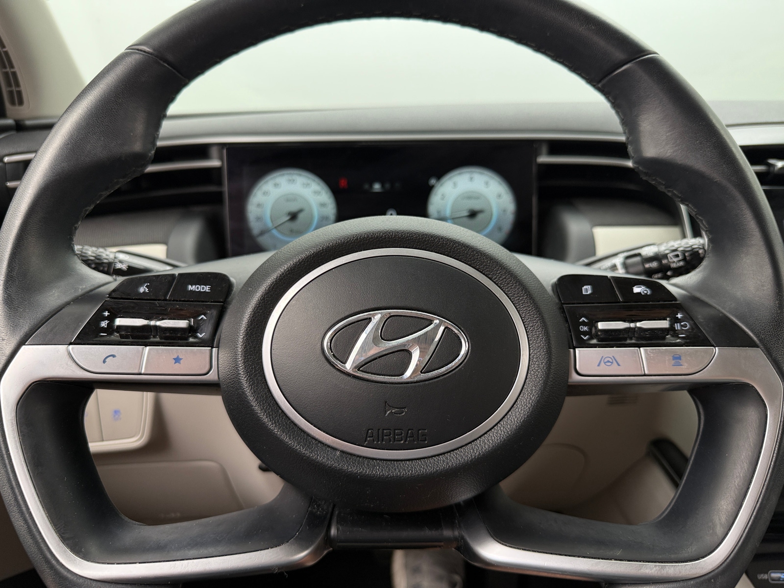 Thumbnail: 2022 Hyundai Tucson - 4