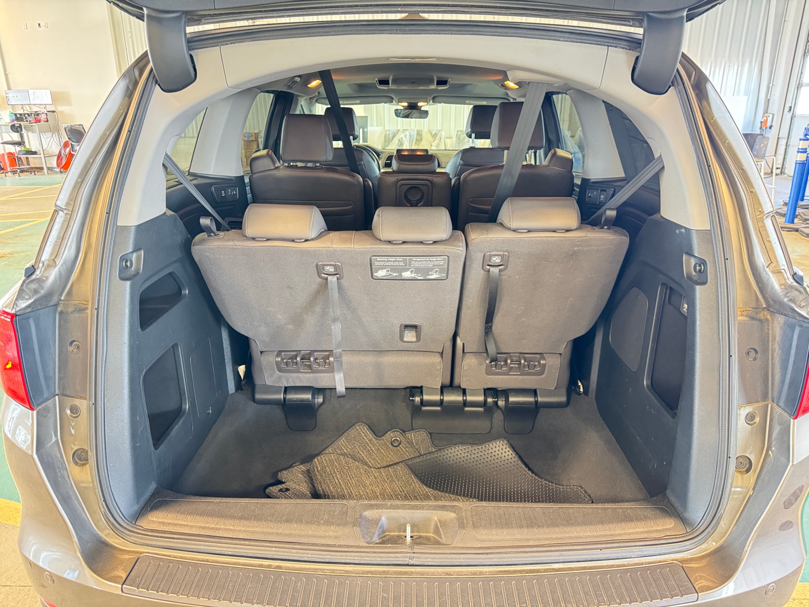 Thumbnail: 2022 Honda Odyssey - 6