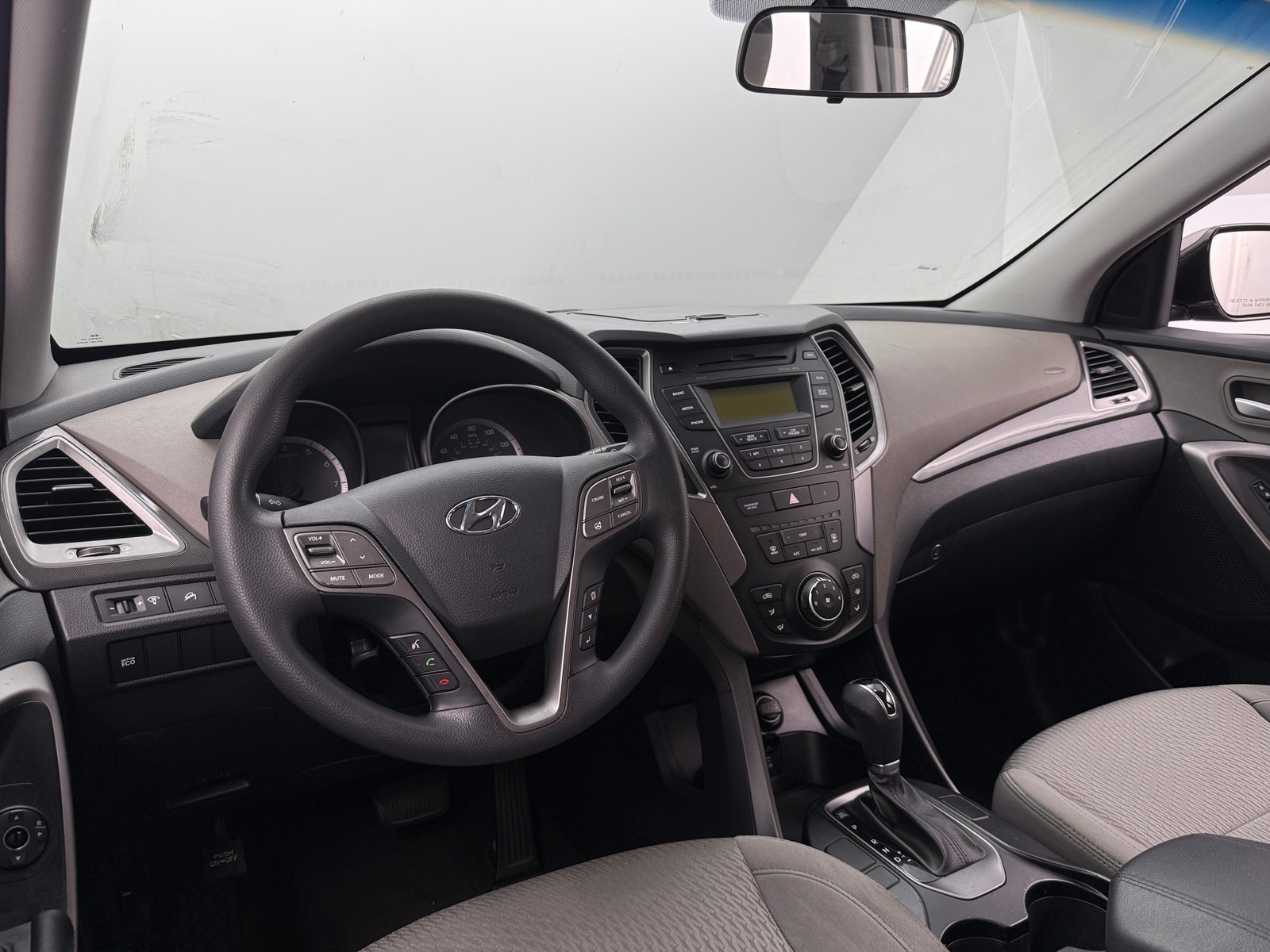Thumbnail: 2015 Hyundai Santa Fe - 3