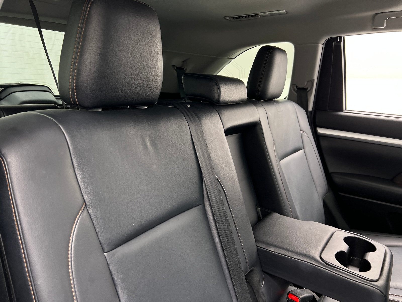 Thumbnail: 2019 Toyota Highlander - 5
