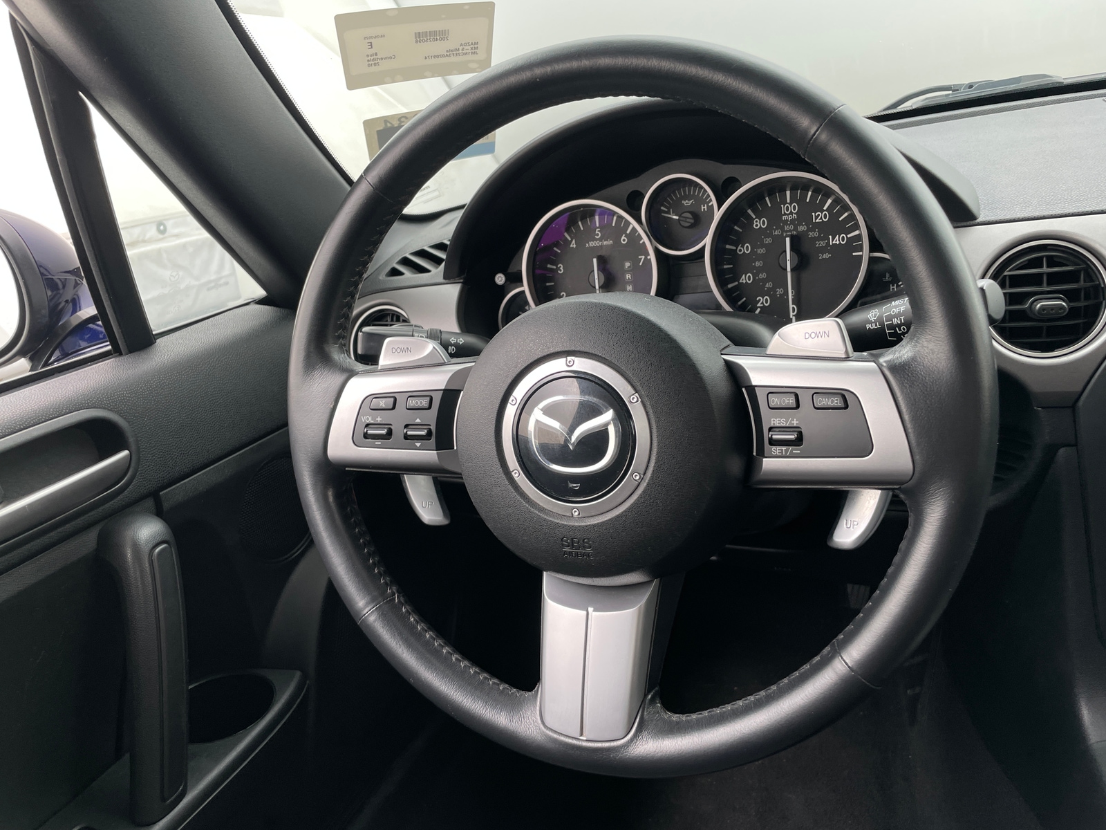 Thumbnail: 2010 Mazda MX-5 Miata - 5