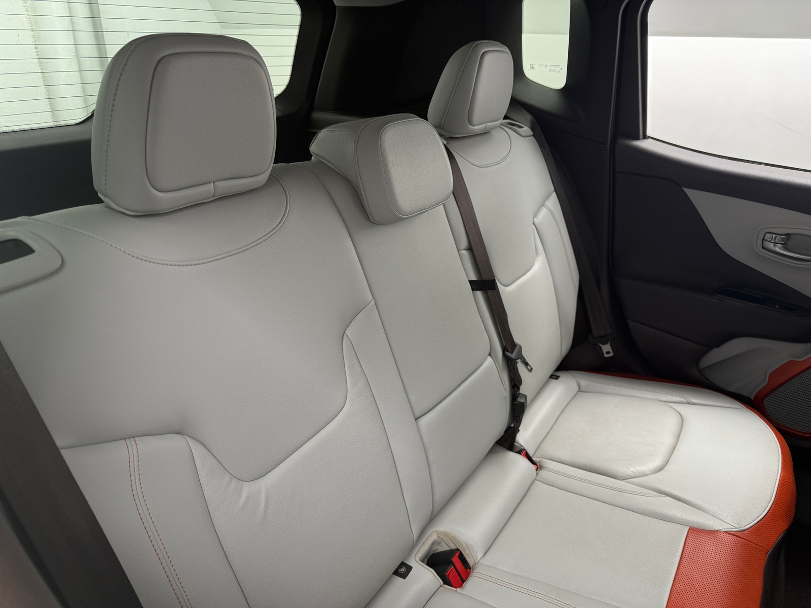 Thumbnail: 2015 Jeep Renegade - 5