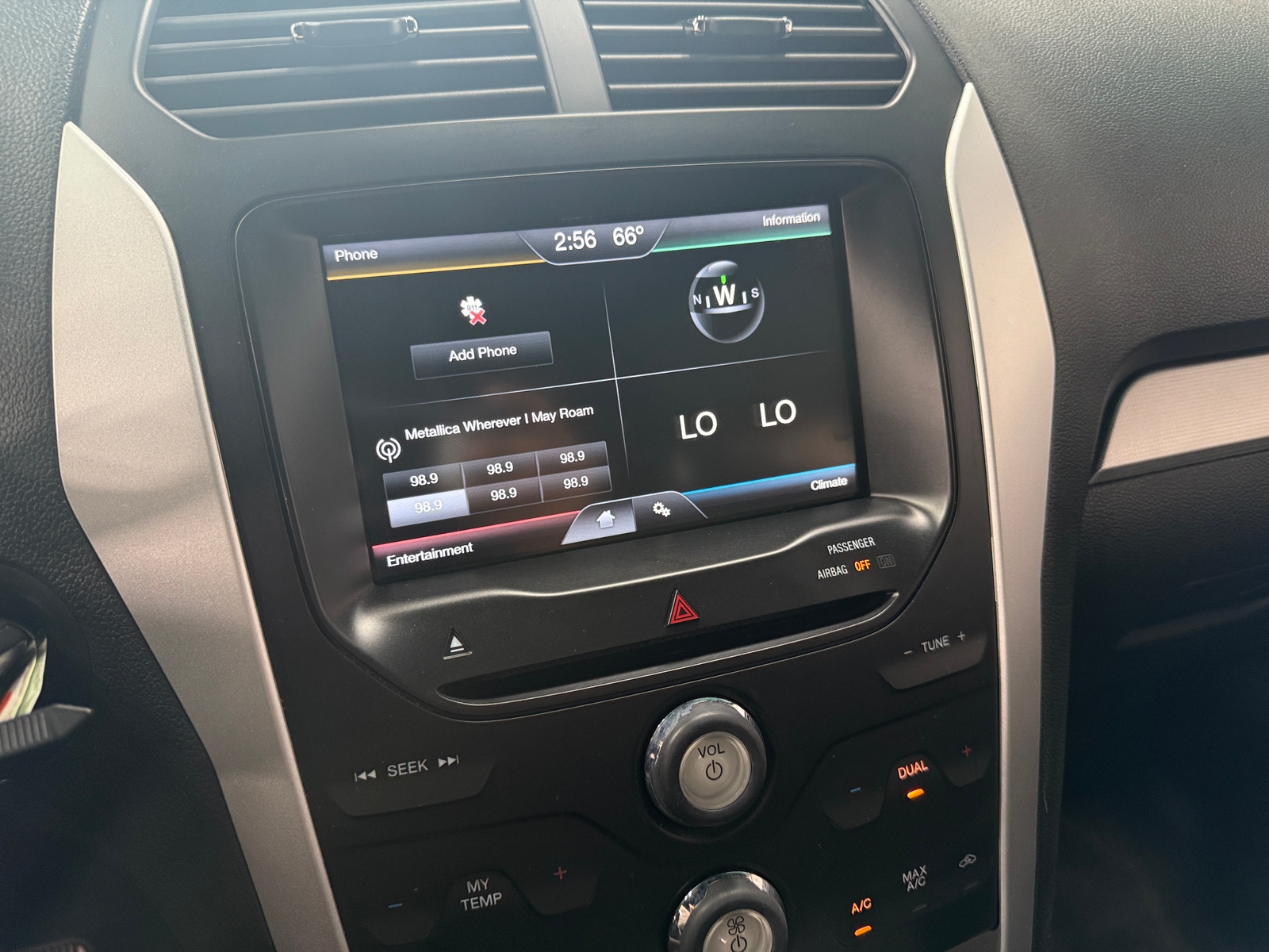 Thumbnail: 2015 Ford Explorer - 4
