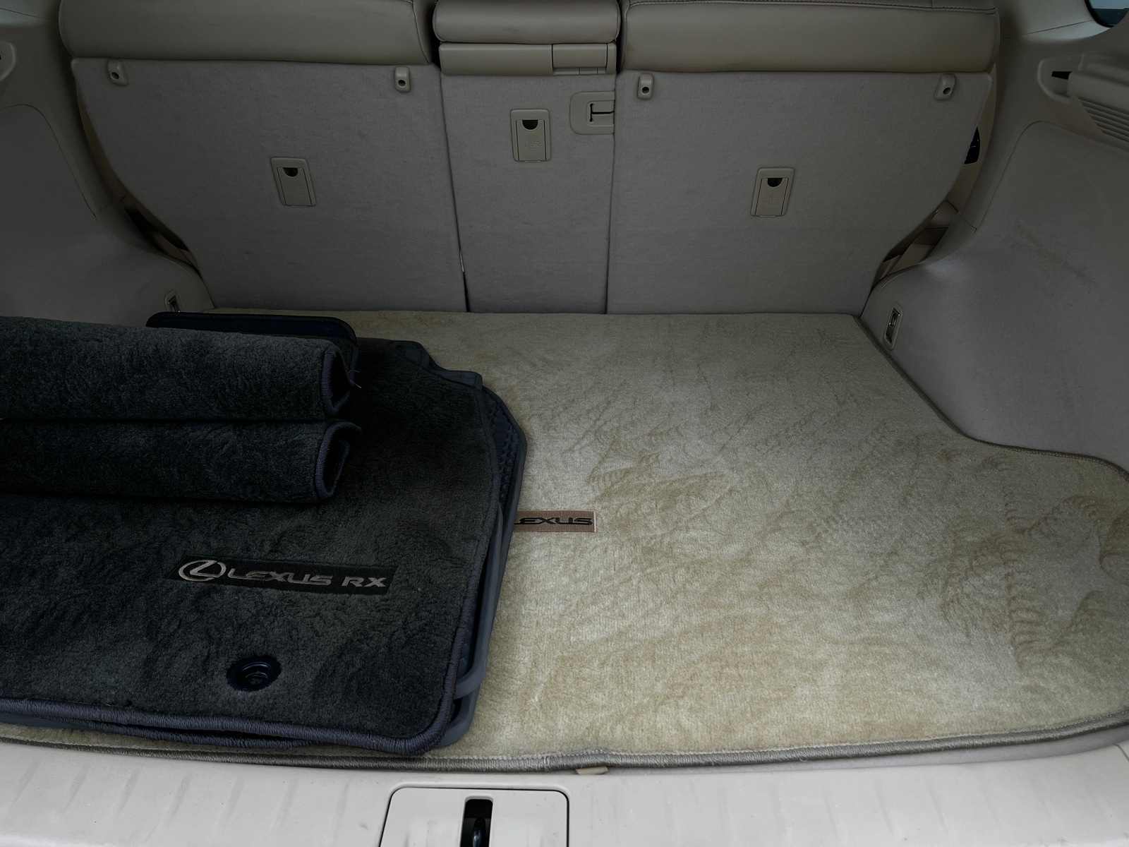Thumbnail: 2013 Lexus RX - 7