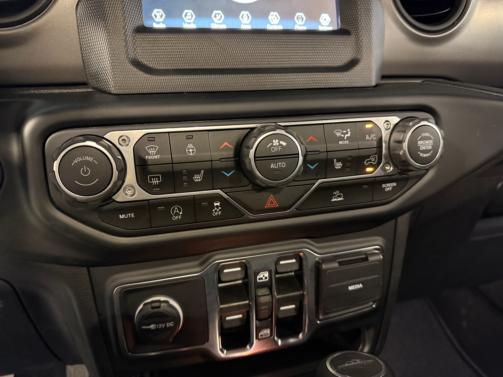 Thumbnail: 2023 Jeep Gladiator - 4