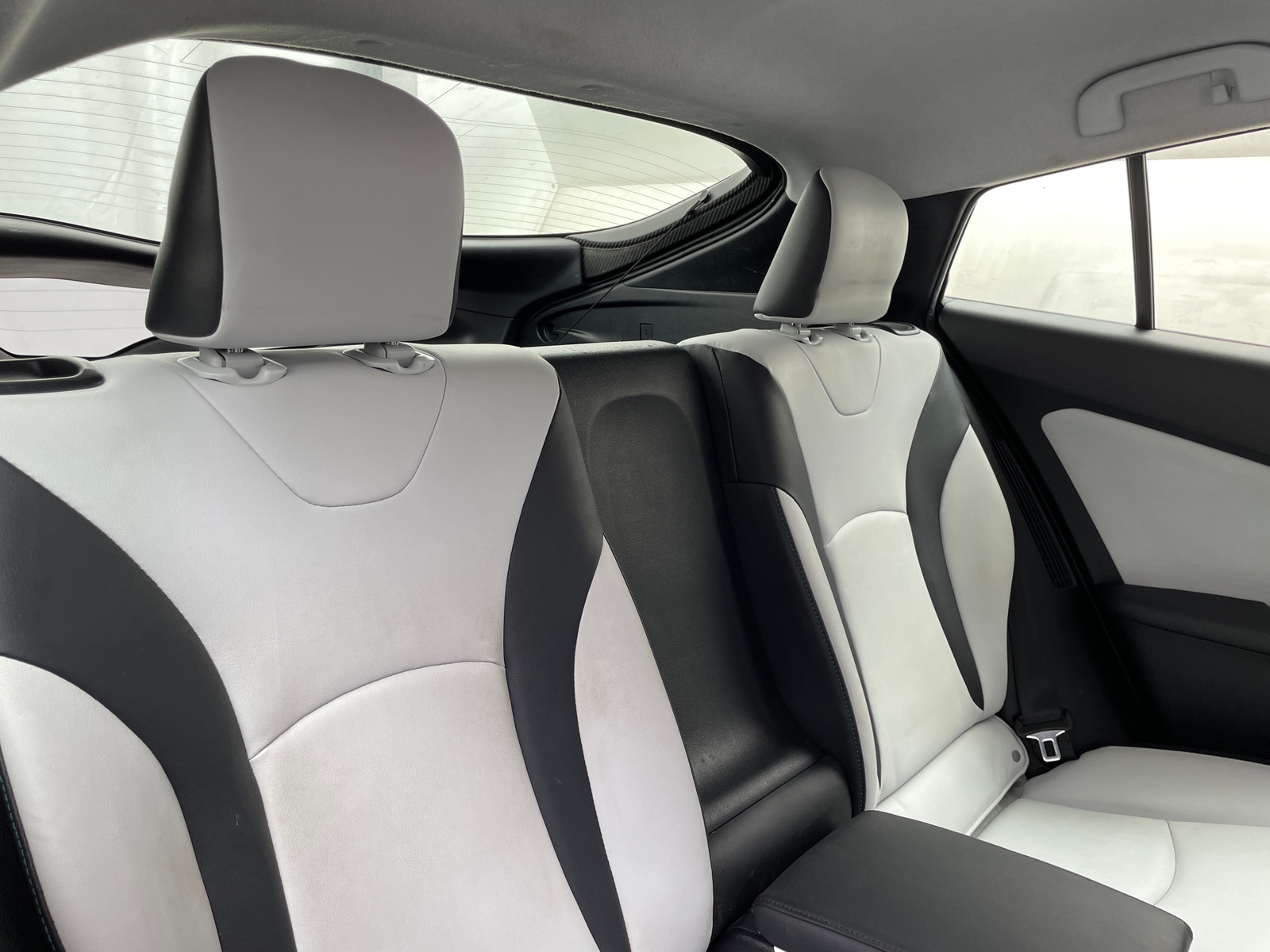 Thumbnail: 2017 Toyota Prius Prime - 6
