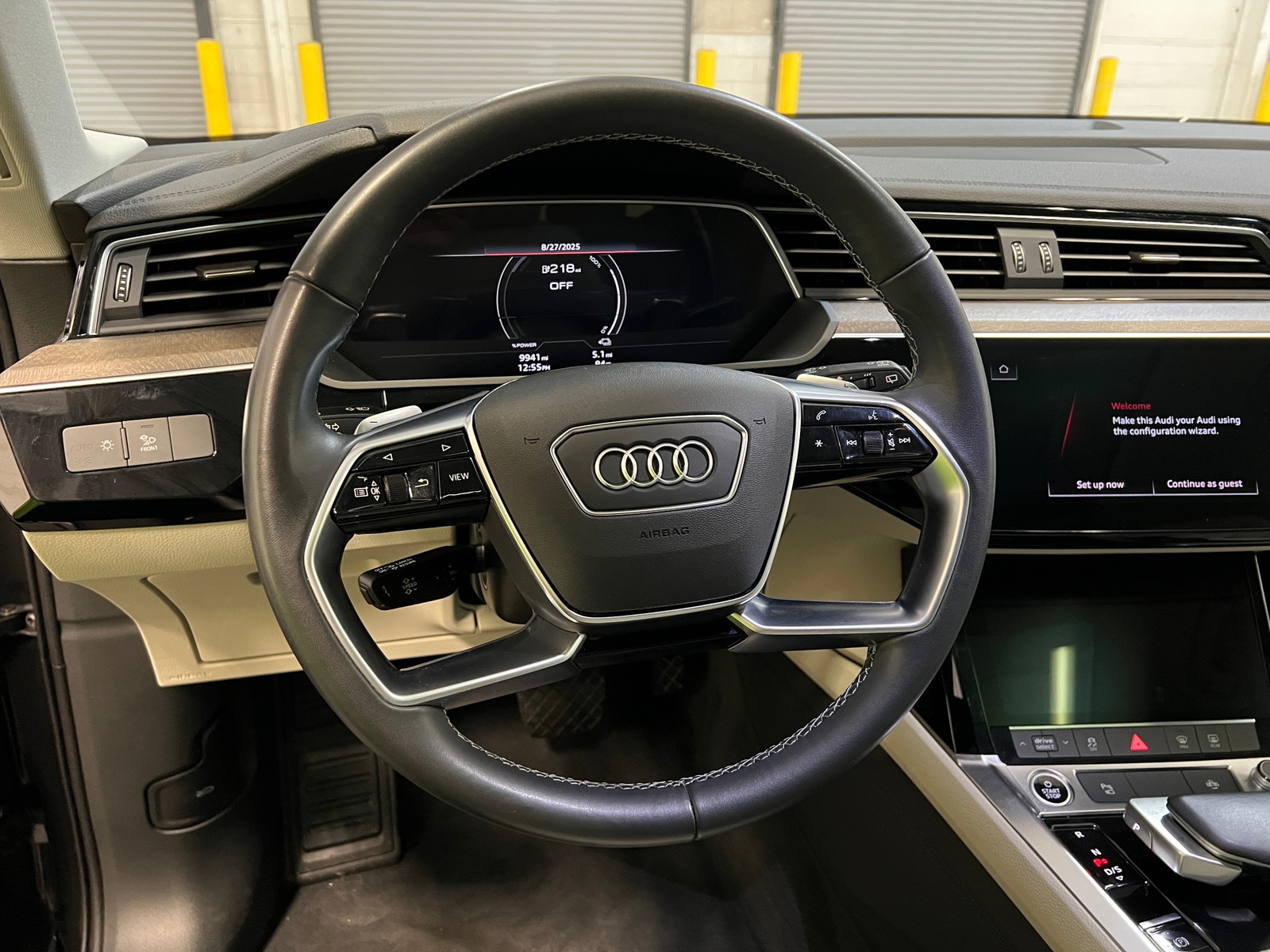Thumbnail: 2024 Audi Q8 e-tron - 4