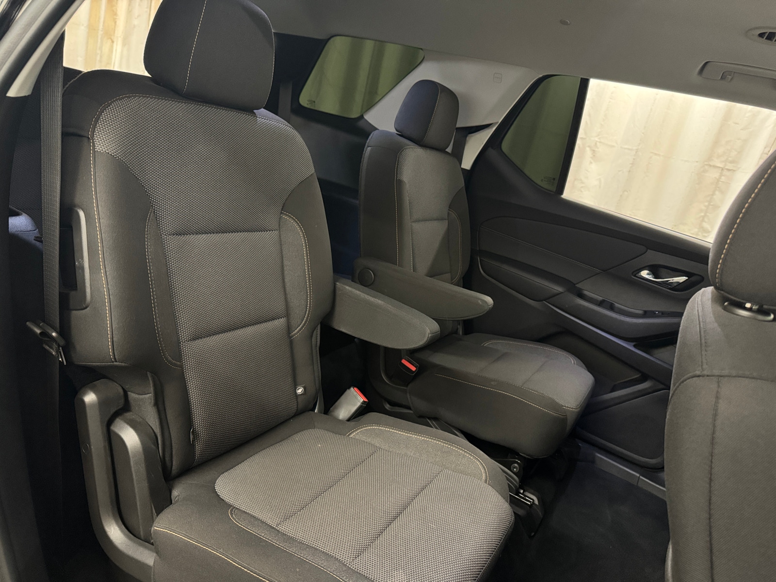 Thumbnail: 2021 Chevrolet Traverse - 6