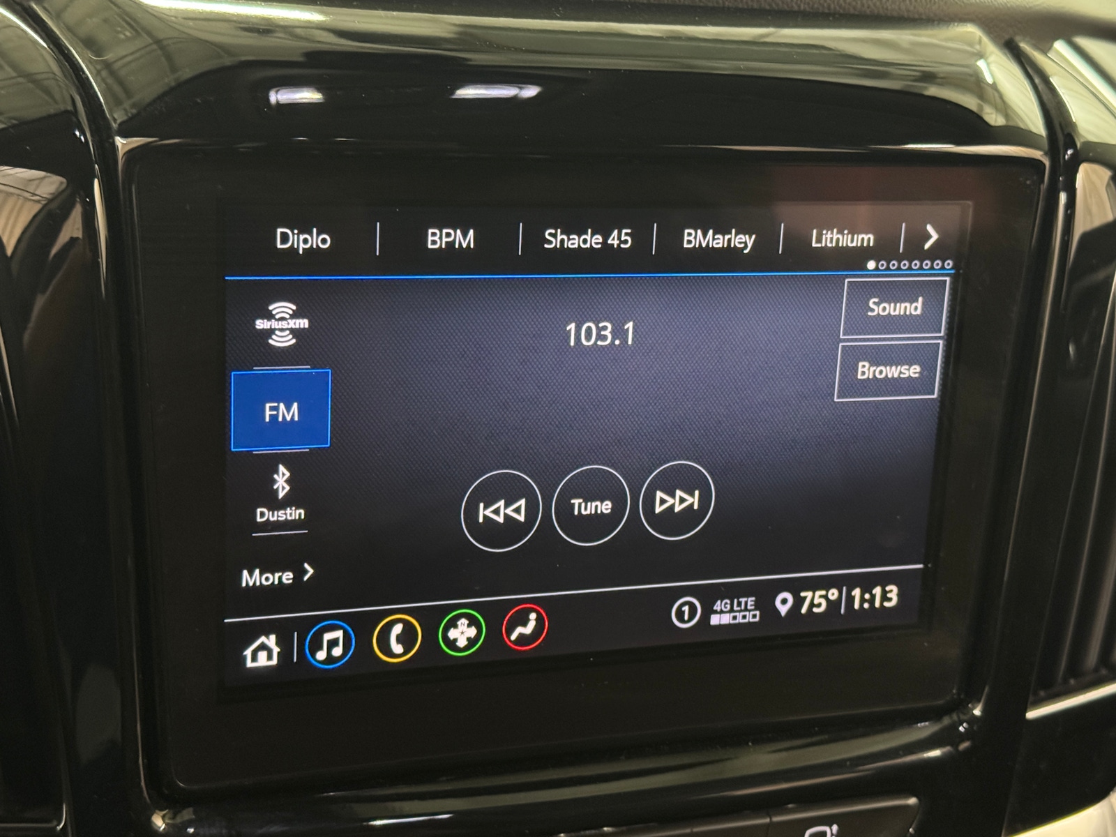 Thumbnail: 2021 Chevrolet Traverse - 4