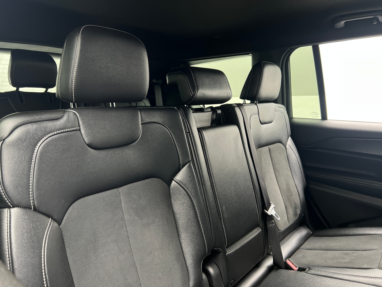 Thumbnail: 2024 Jeep Grand Cherokee L - 5