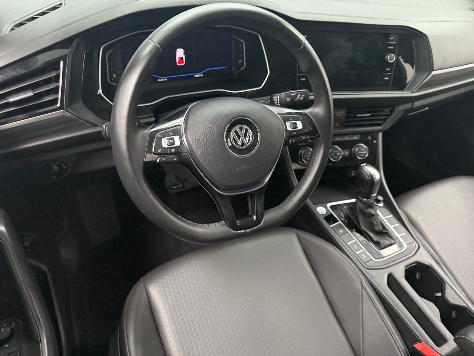 Thumbnail: 2019 Volkswagen Jetta - 4