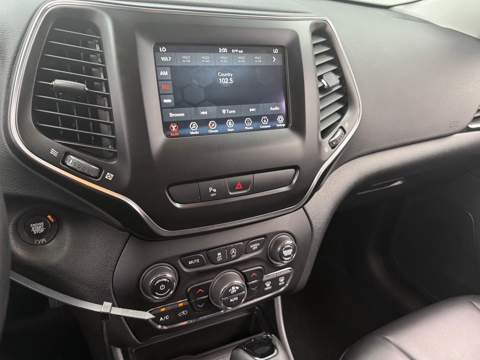 Thumbnail: 2019 Jeep Cherokee - 4