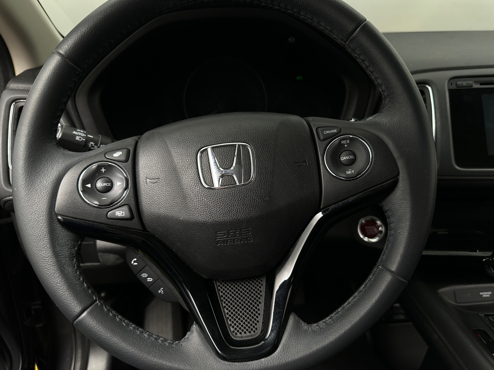 Thumbnail: 2016 Honda HR-V - 5