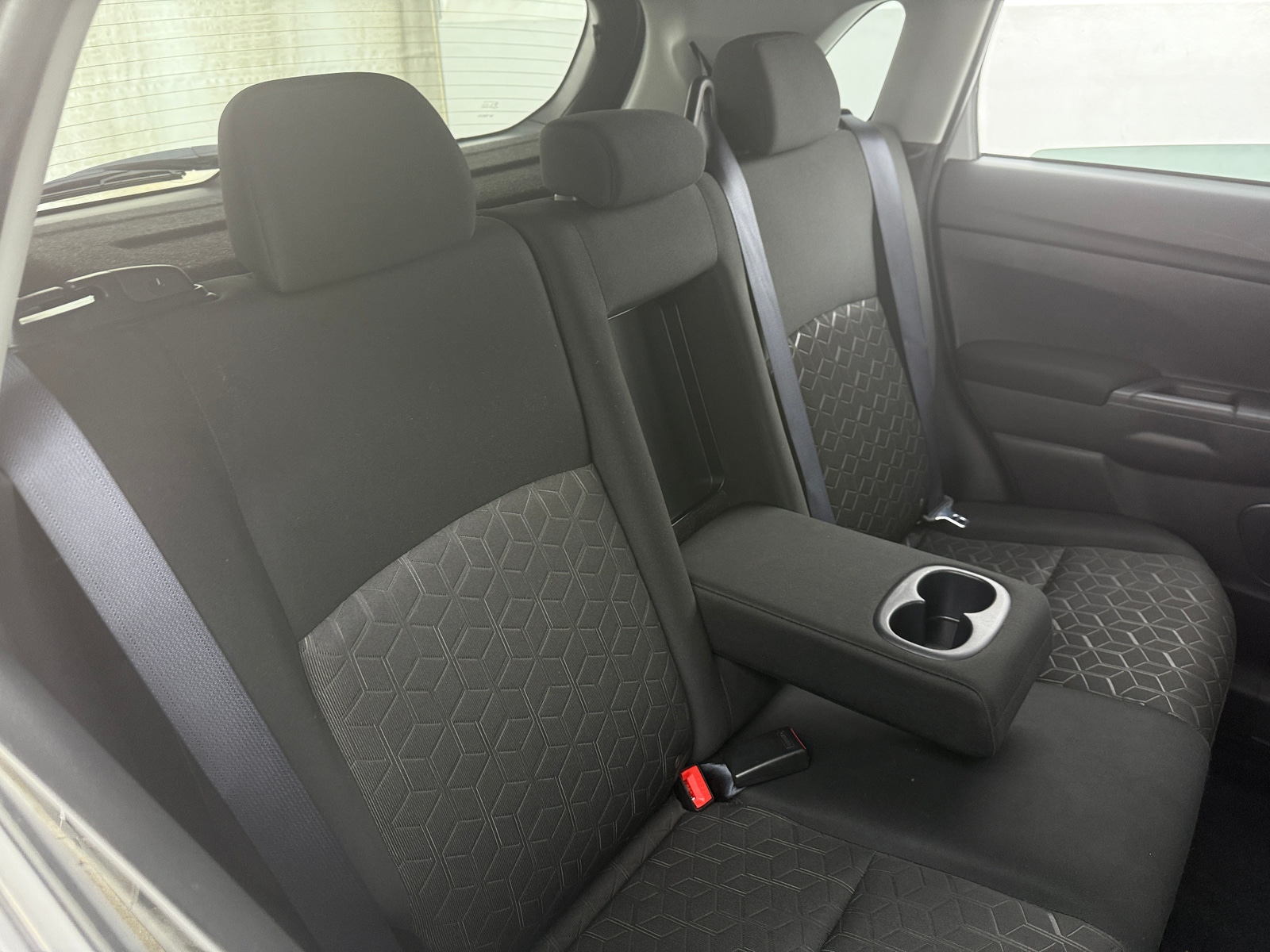Thumbnail: 2023 Mitsubishi Outlander Sport - 6