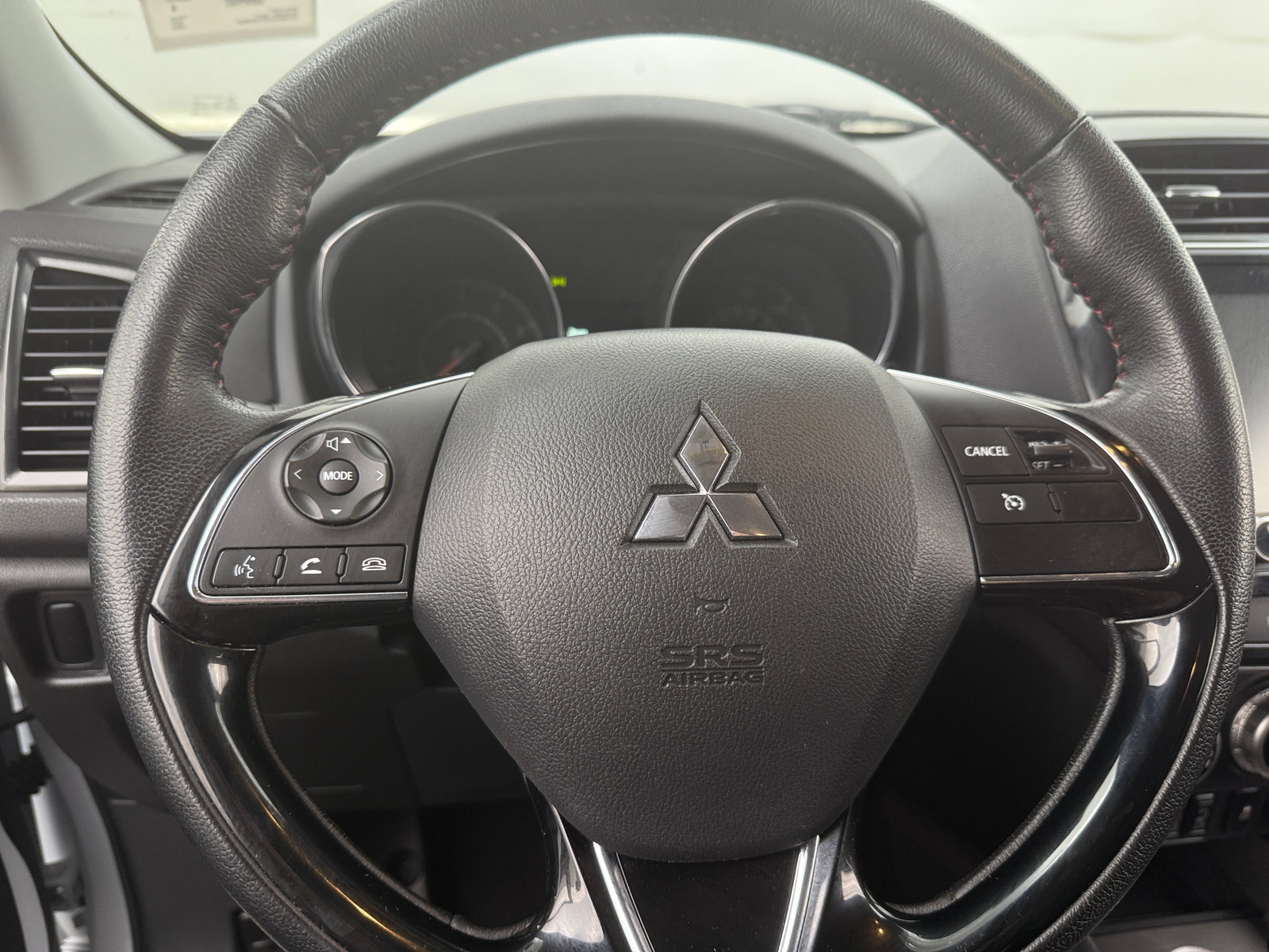 Thumbnail: 2023 Mitsubishi Outlander Sport - 5