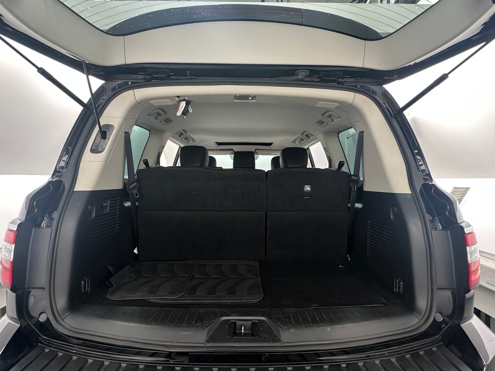 Thumbnail: 2023 Nissan Armada - 6