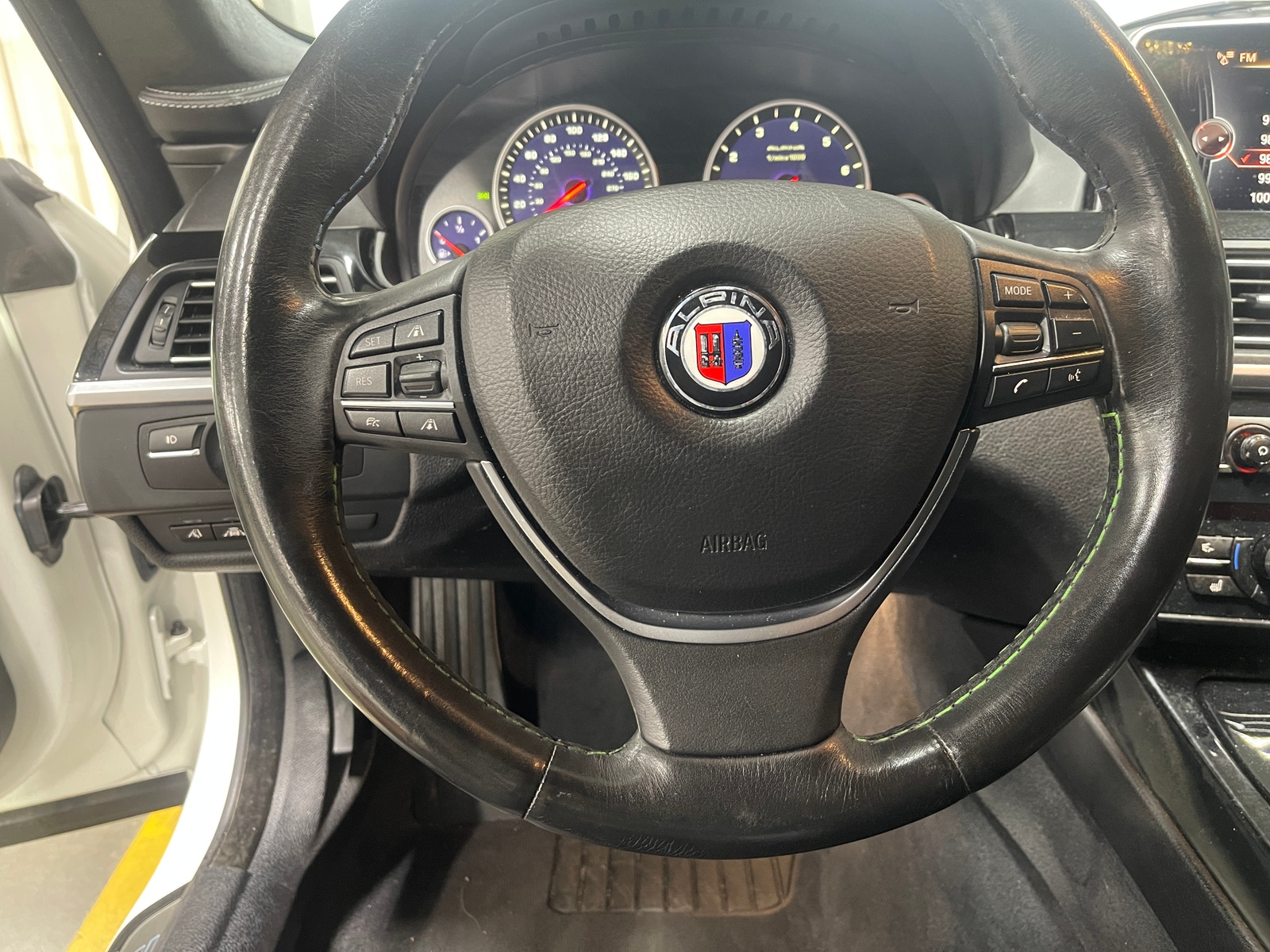 Thumbnail: 2016 BMW 6 Series - 3