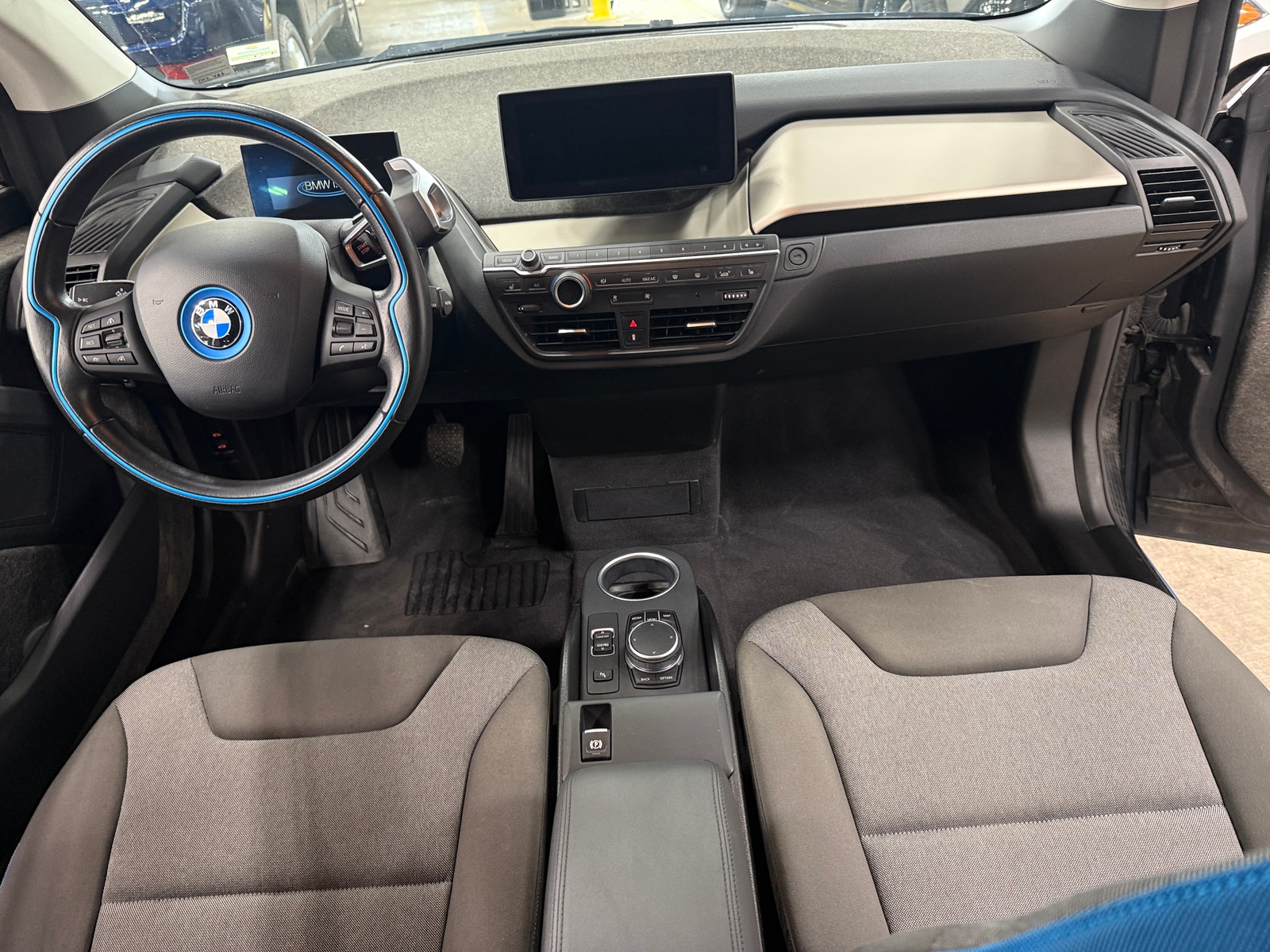 Thumbnail: 2018 BMW i3 - 3