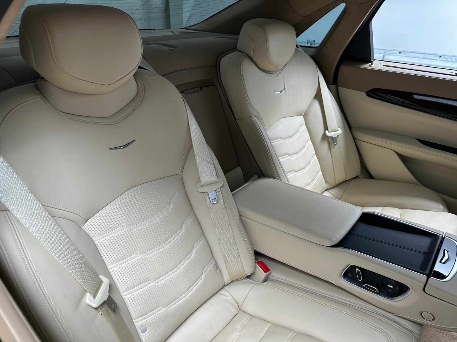 Thumbnail: 2017 Cadillac CT6 - 5