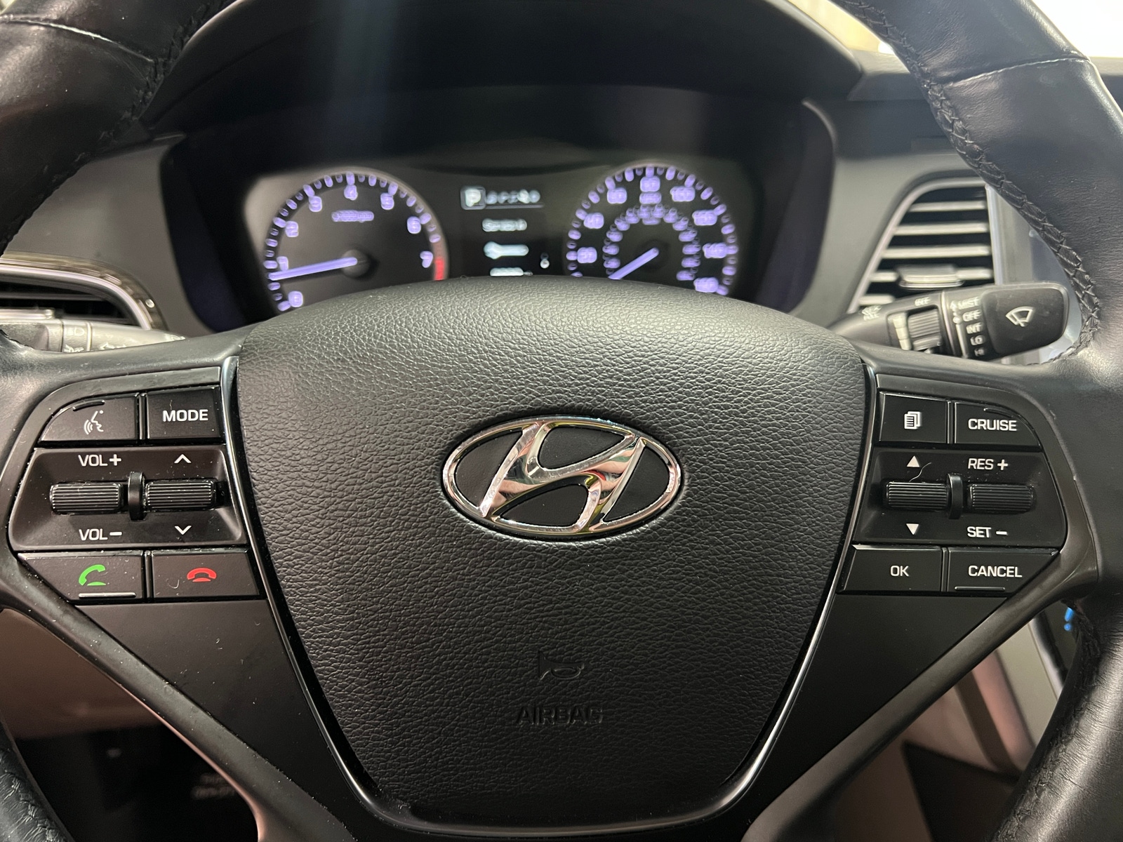 Thumbnail: 2015 Hyundai Sonata - 4