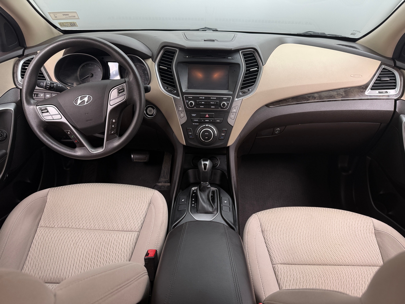 Thumbnail: 2018 Hyundai Santa Fe - 3
