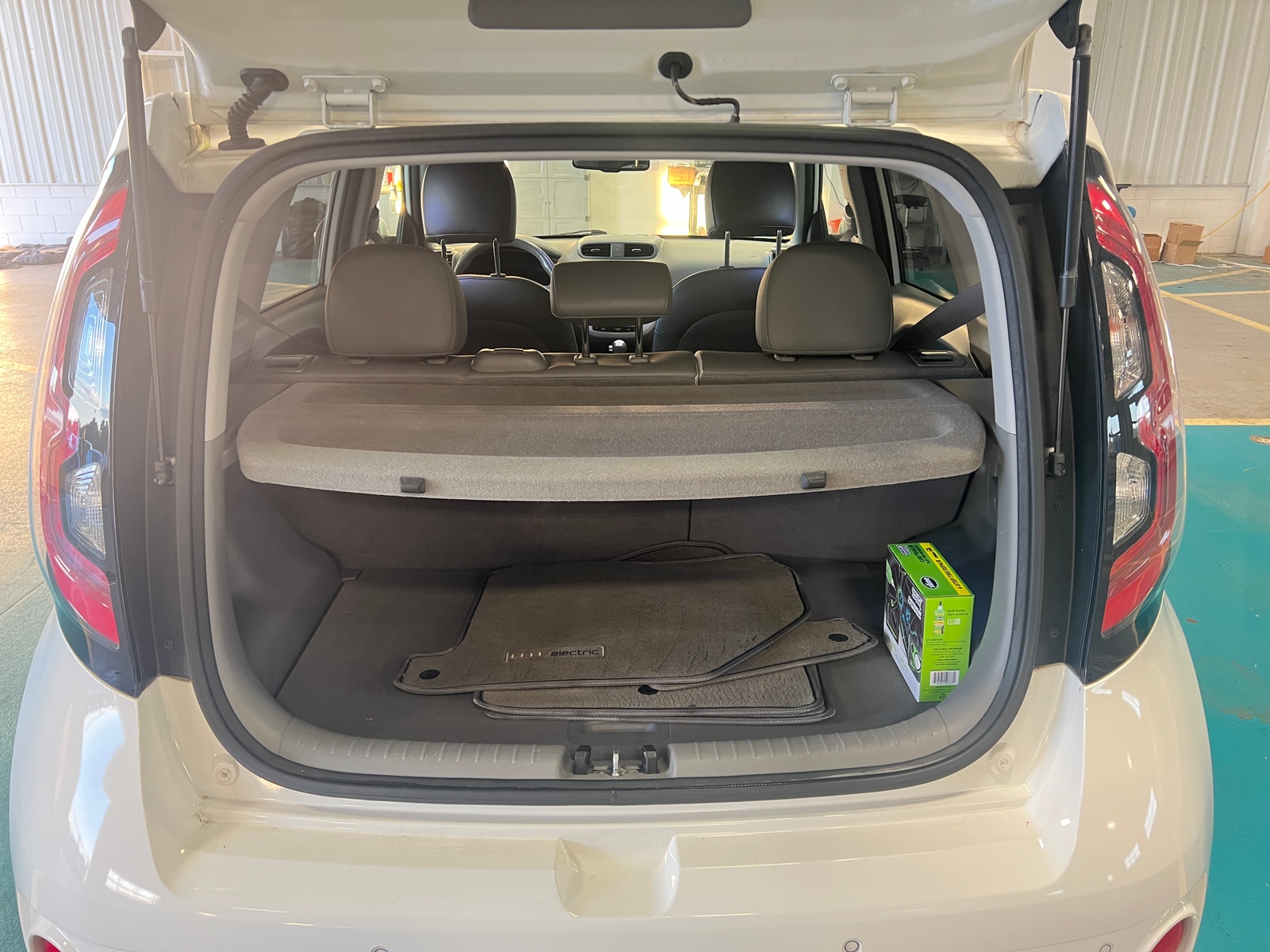 Thumbnail: 2016 Kia Soul EV - 6