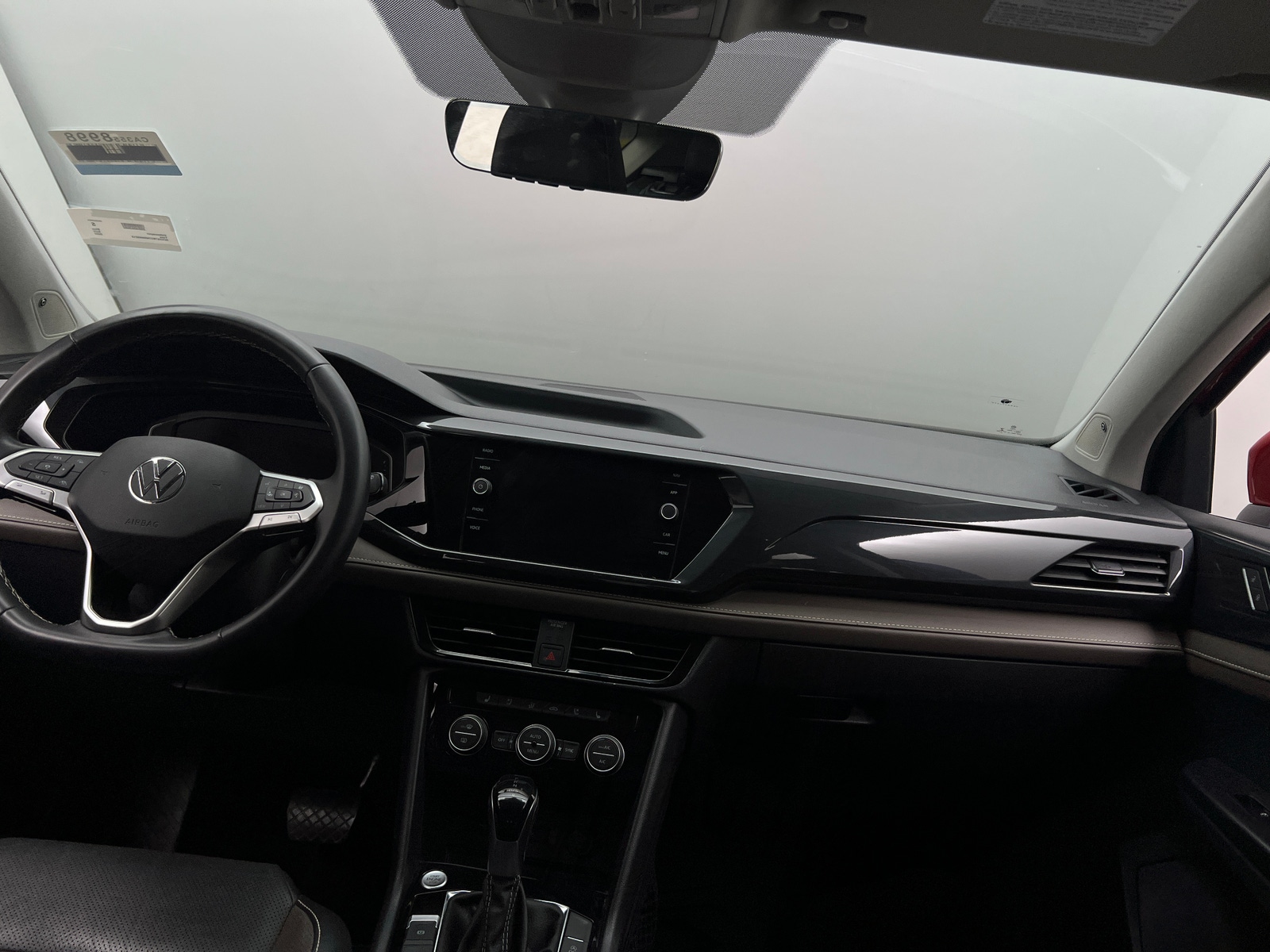 Thumbnail: 2022 Volkswagen Taos - 2