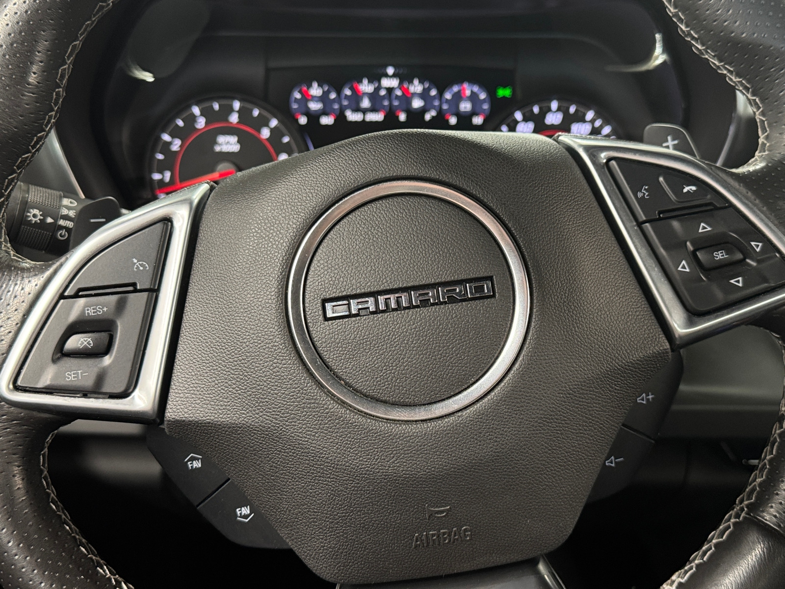Thumbnail: 2019 Chevrolet Camaro - 4